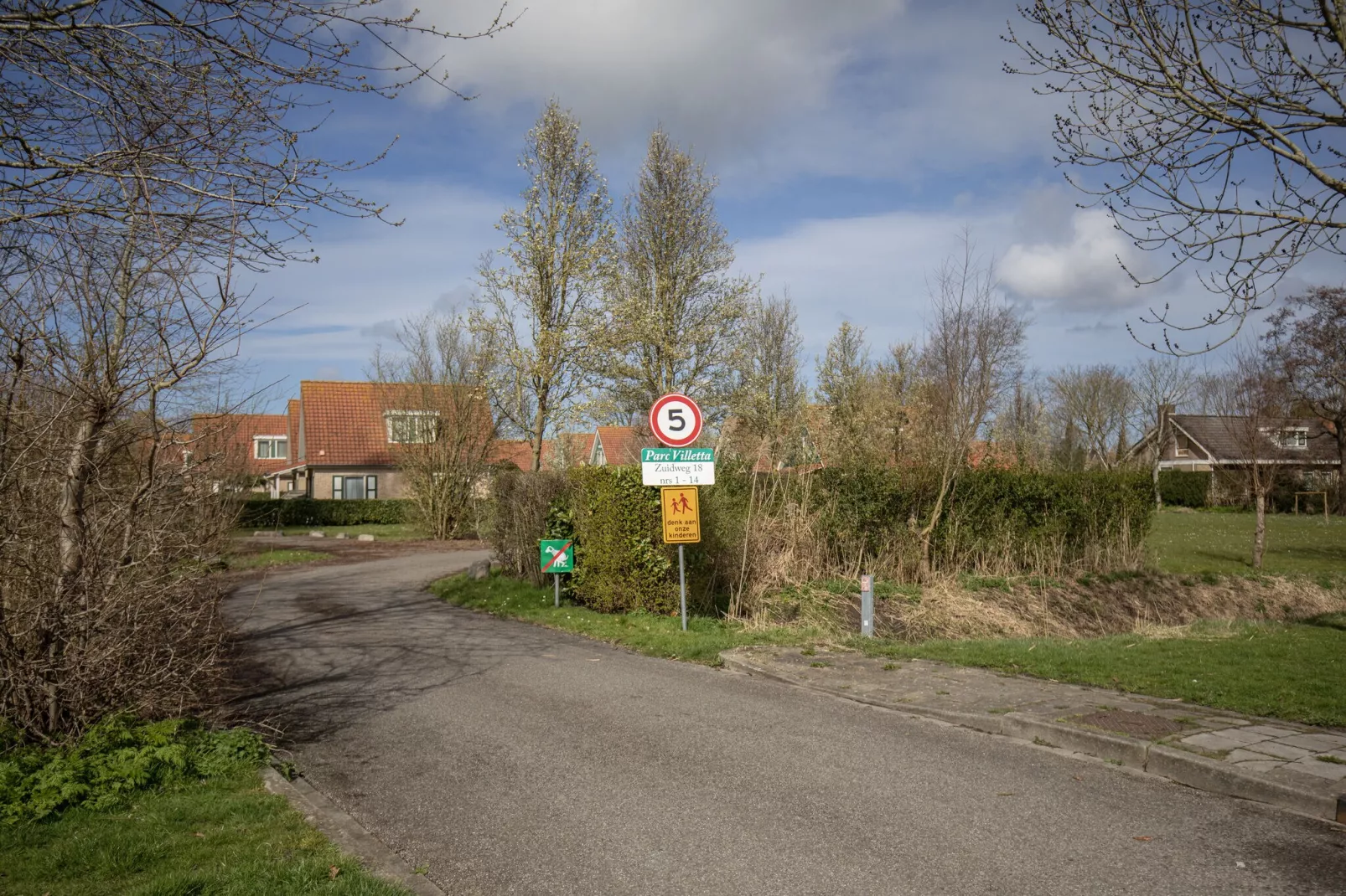 La Courege-Hall & reception