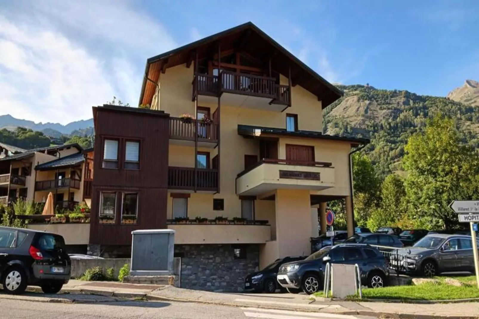 Résidence Les Grandes Aiguilles-Salle à manger
