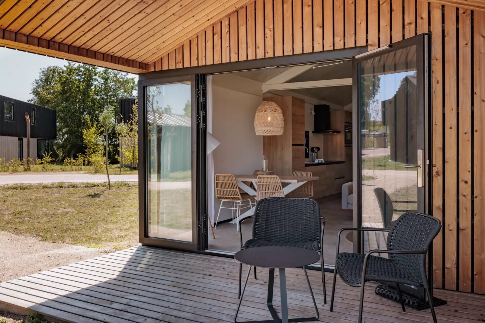 Lakeside Resort Brielle 1-Terrace balcony