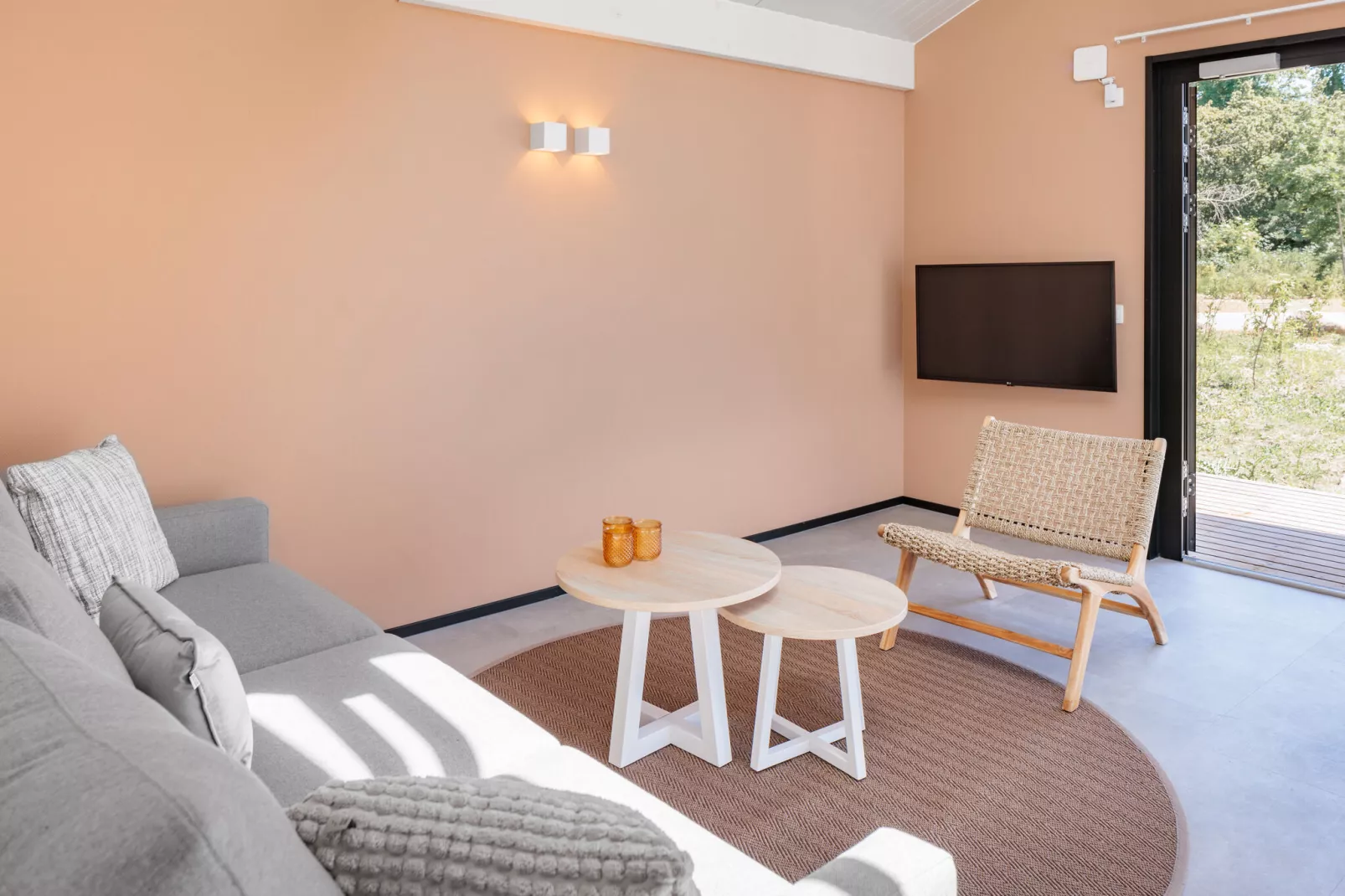 Lakeside Resort Brielle 2-Living room