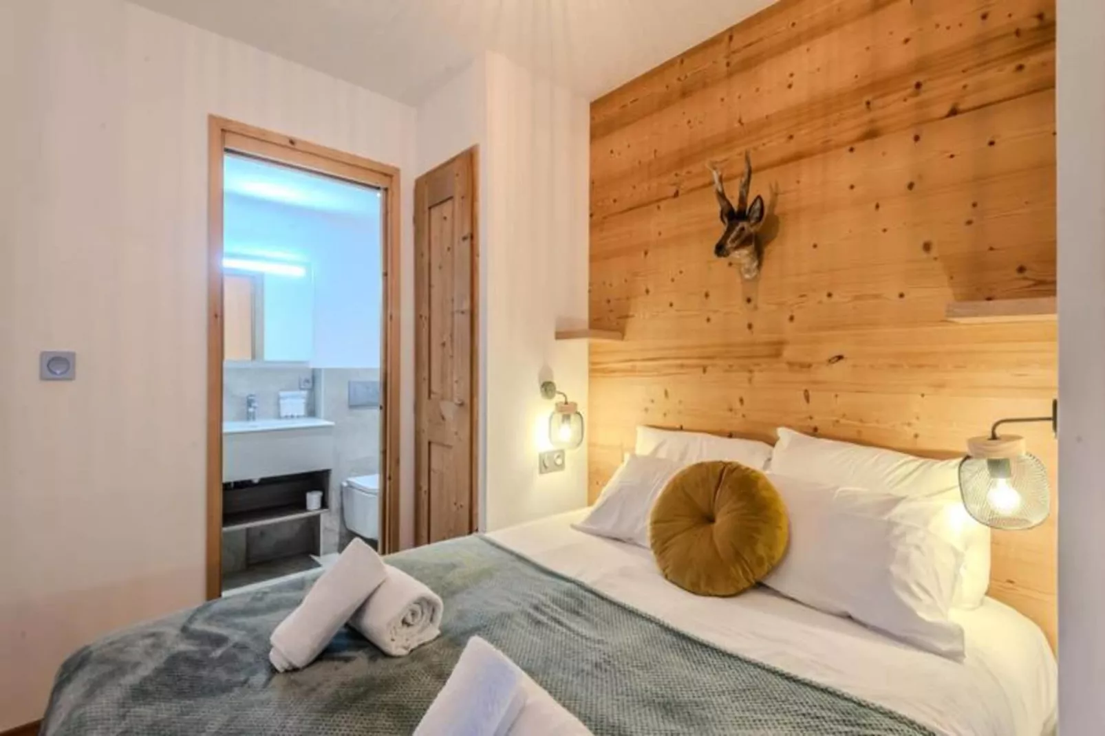 Résidence Les Frenes-Bedroom