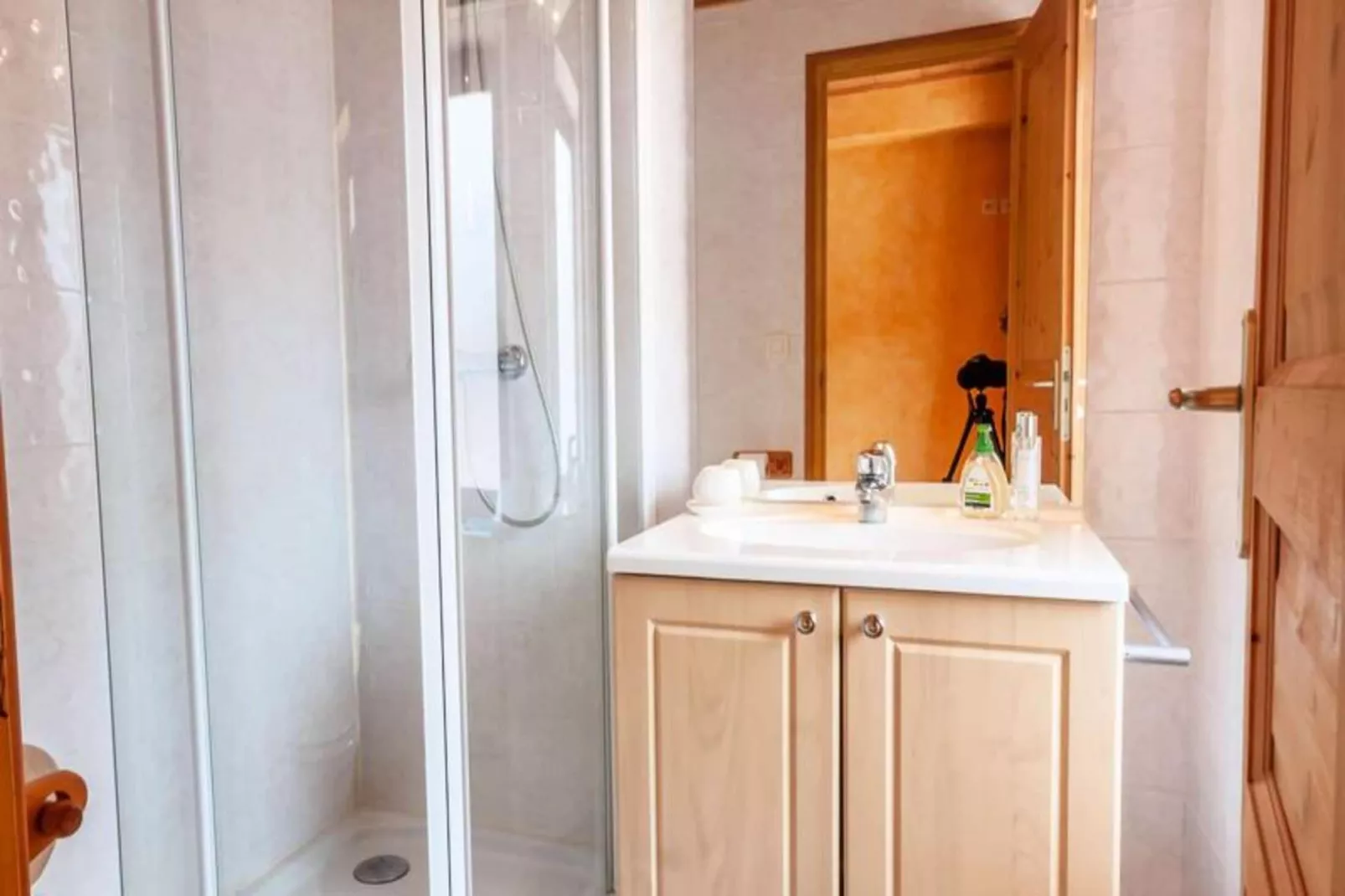 Résidence Place Eglise-Salle de bain