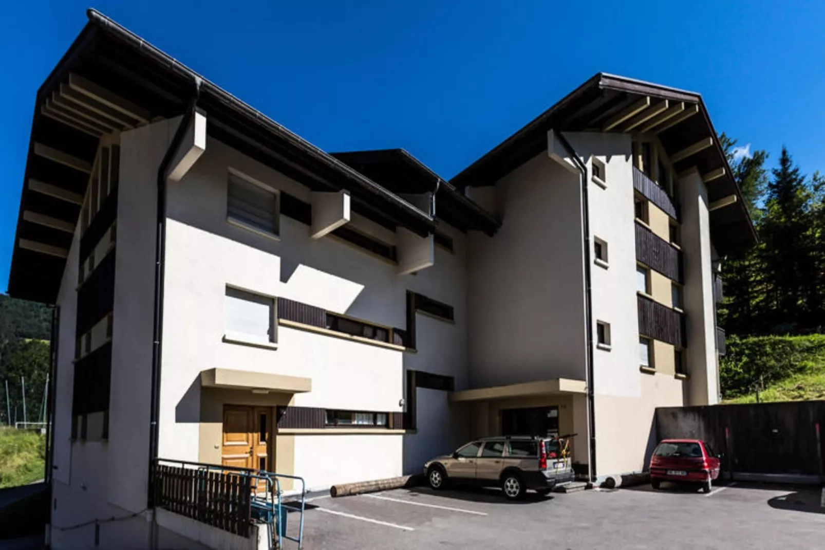 Résidence Belmont-Exterior in summer