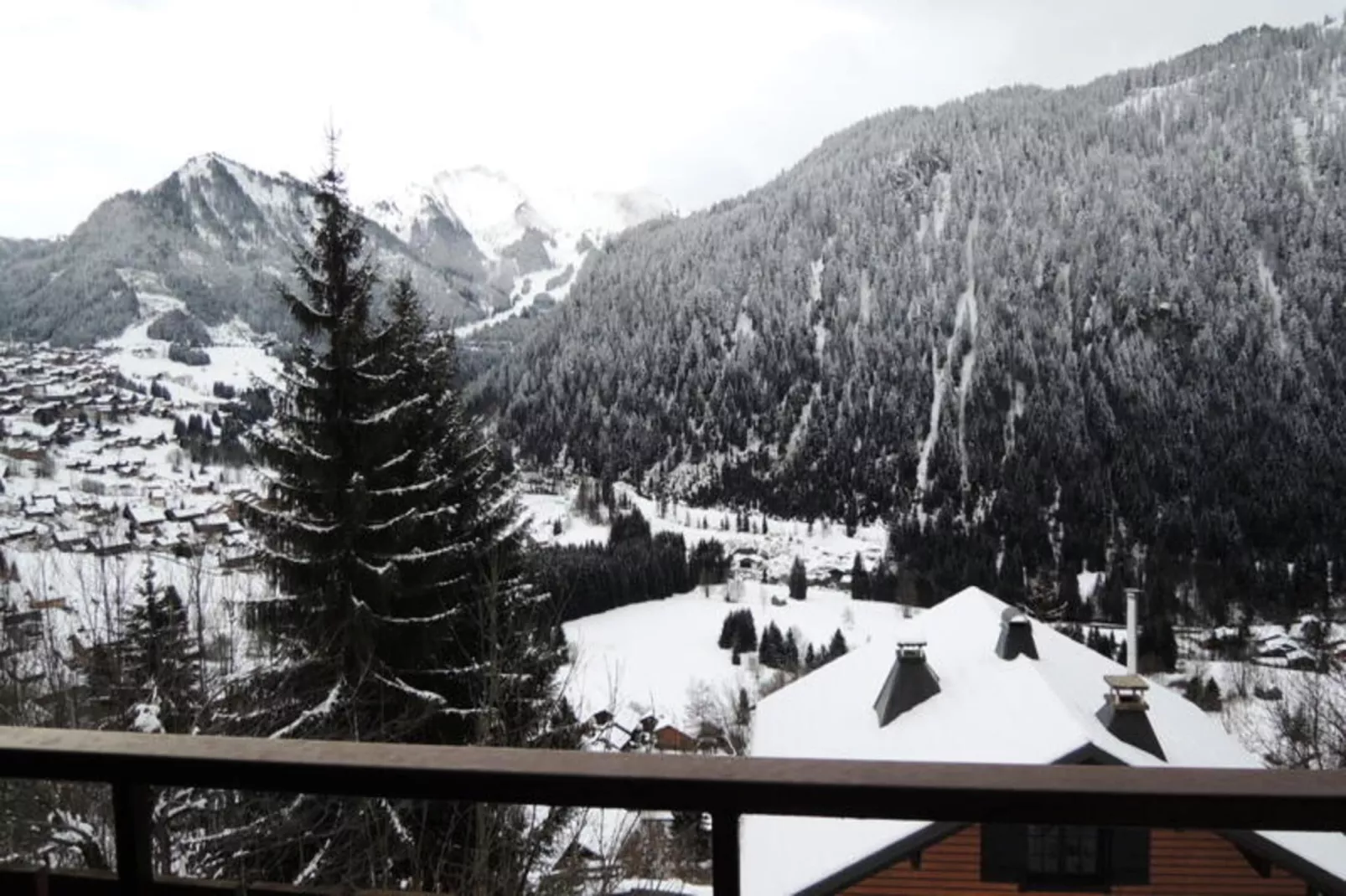 Chalets De Barbessine-View in winter