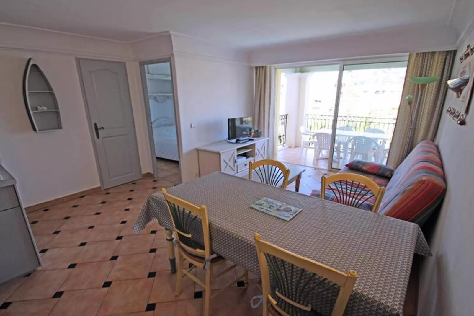 Résidence Port Marine-Salle à manger