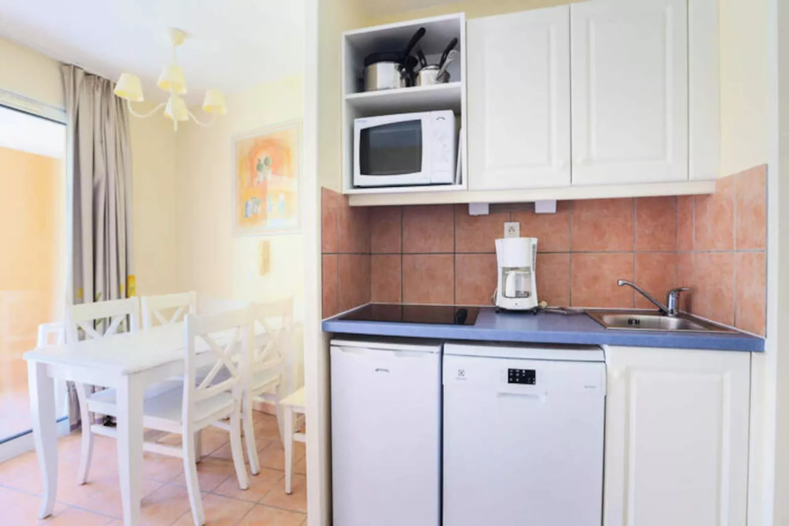 Appartement à Sainte-Maxime avec Piscine-Image-tags.