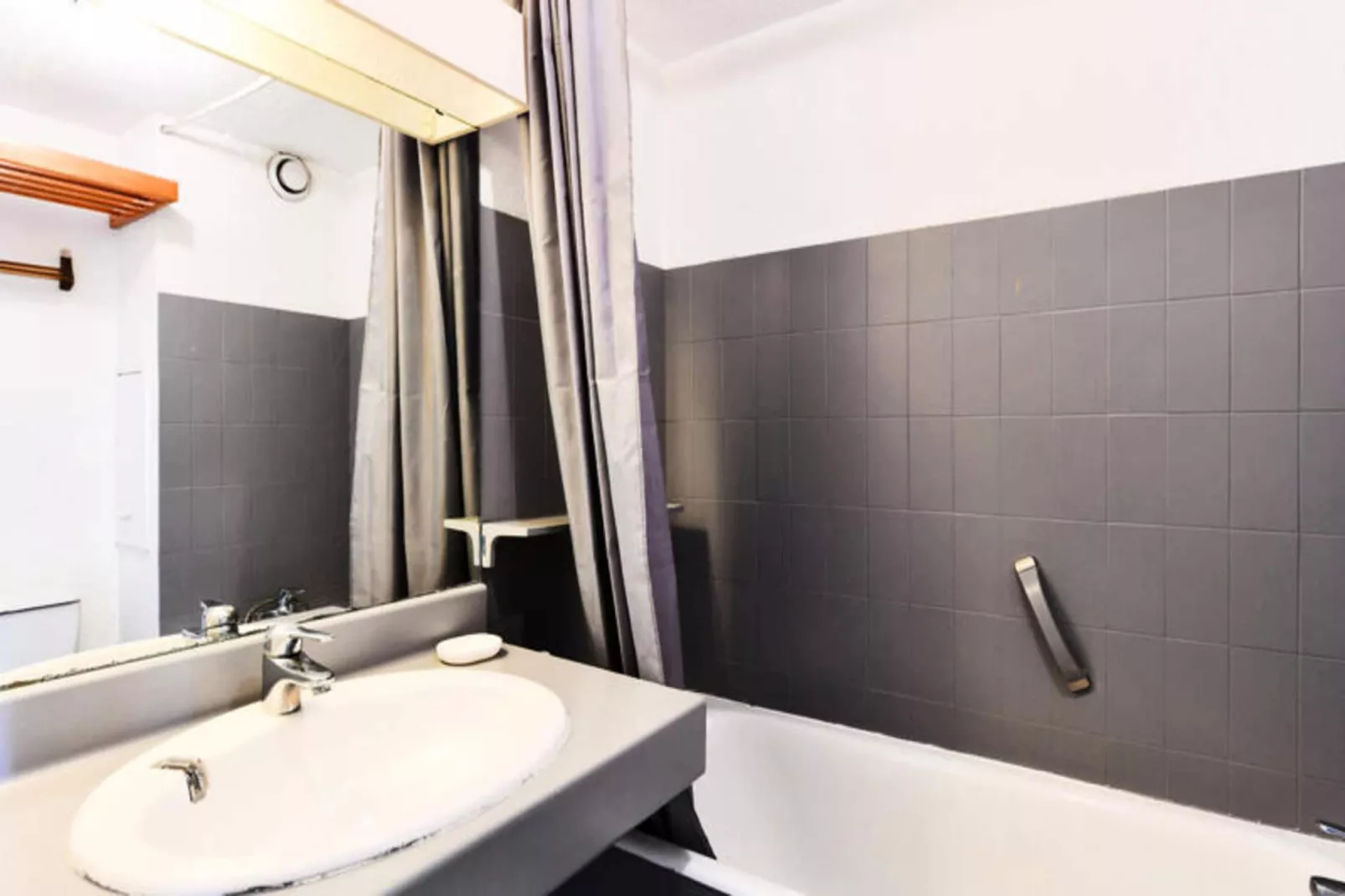 Hyeres Parc - maeva Home-Badezimmer