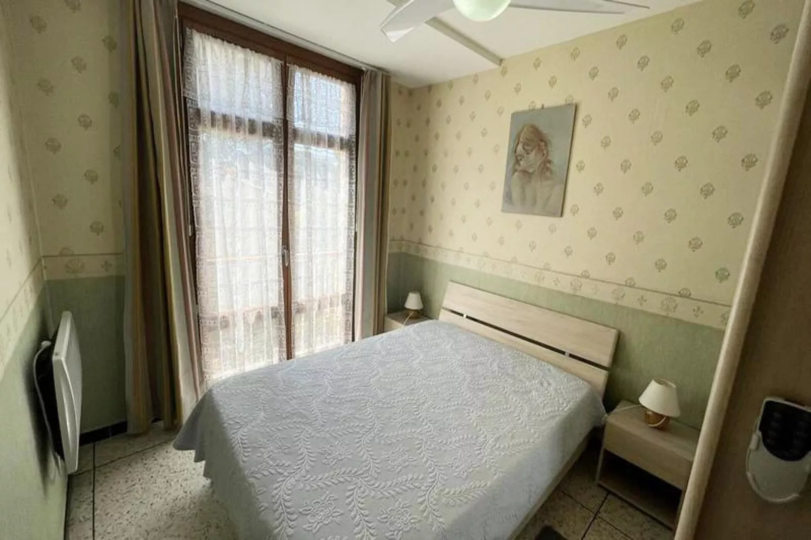 Résidence Les Pins-Bedroom