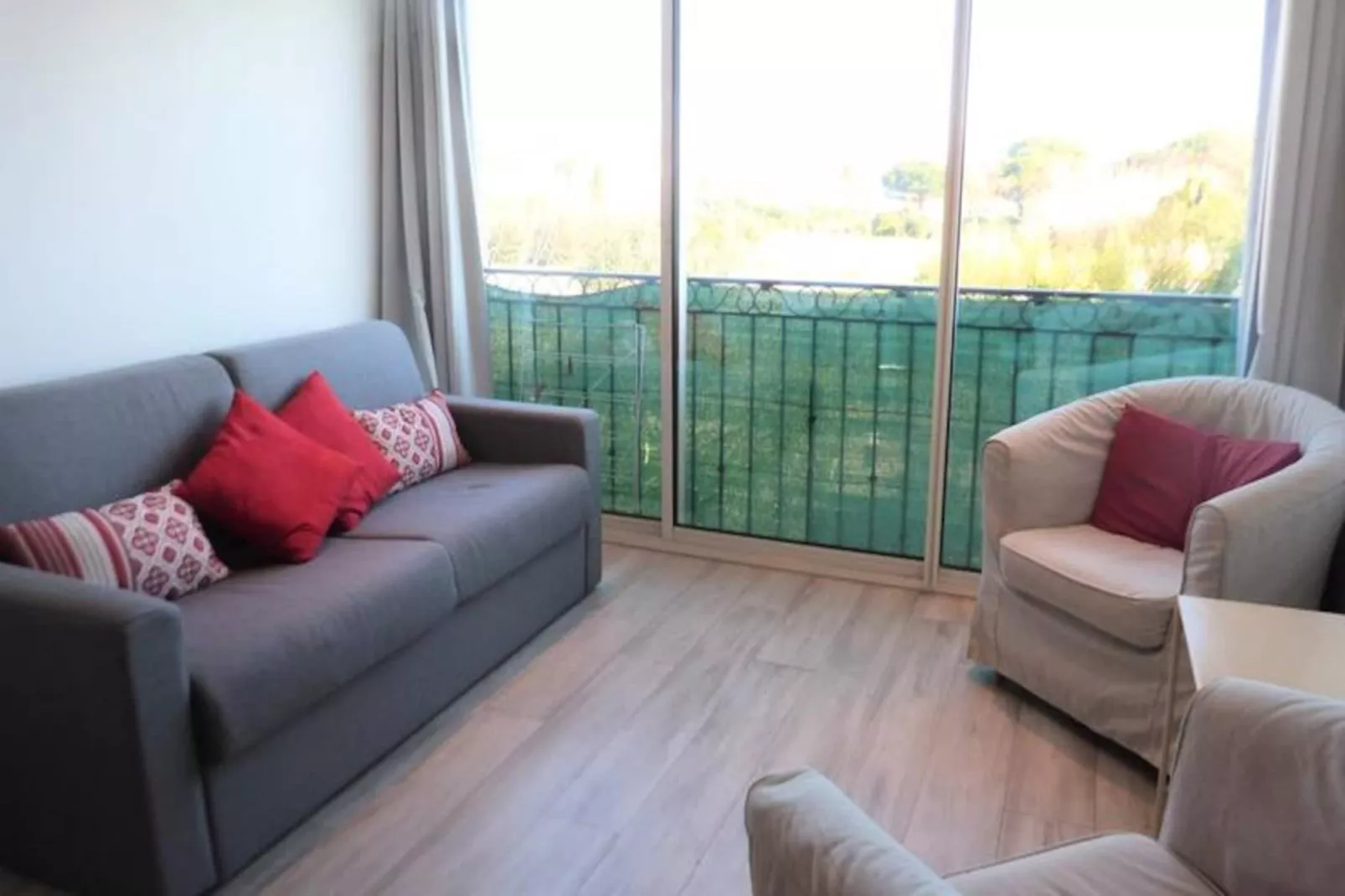 Résidence Marines De Gassin-Image-tags.