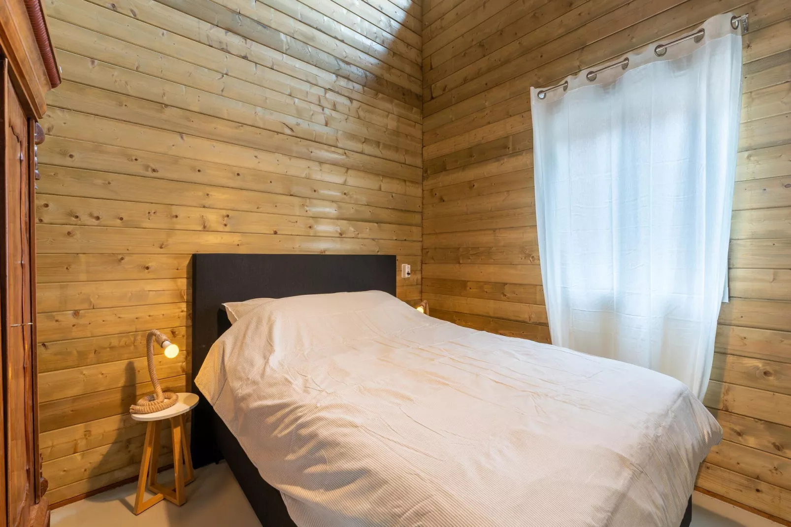 BOSCH-RIJCK 12 SCILLA-Bedroom
