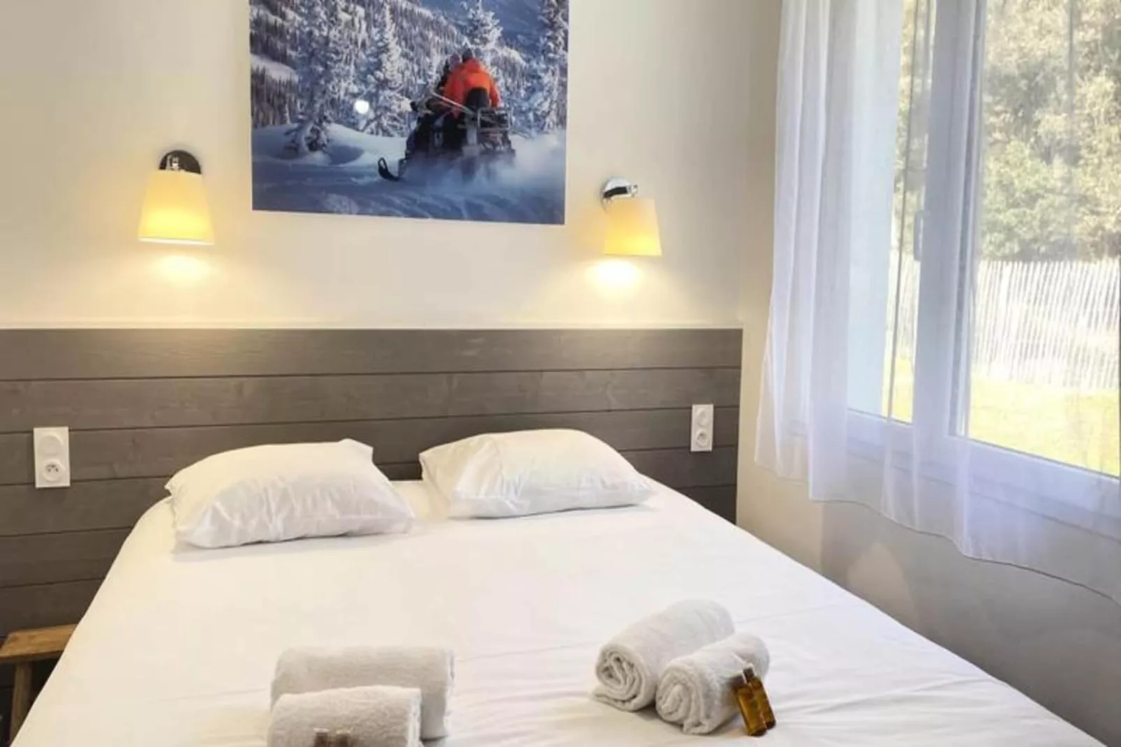 Villa Canada - Domaine Le Sherwood-Exterior in summer