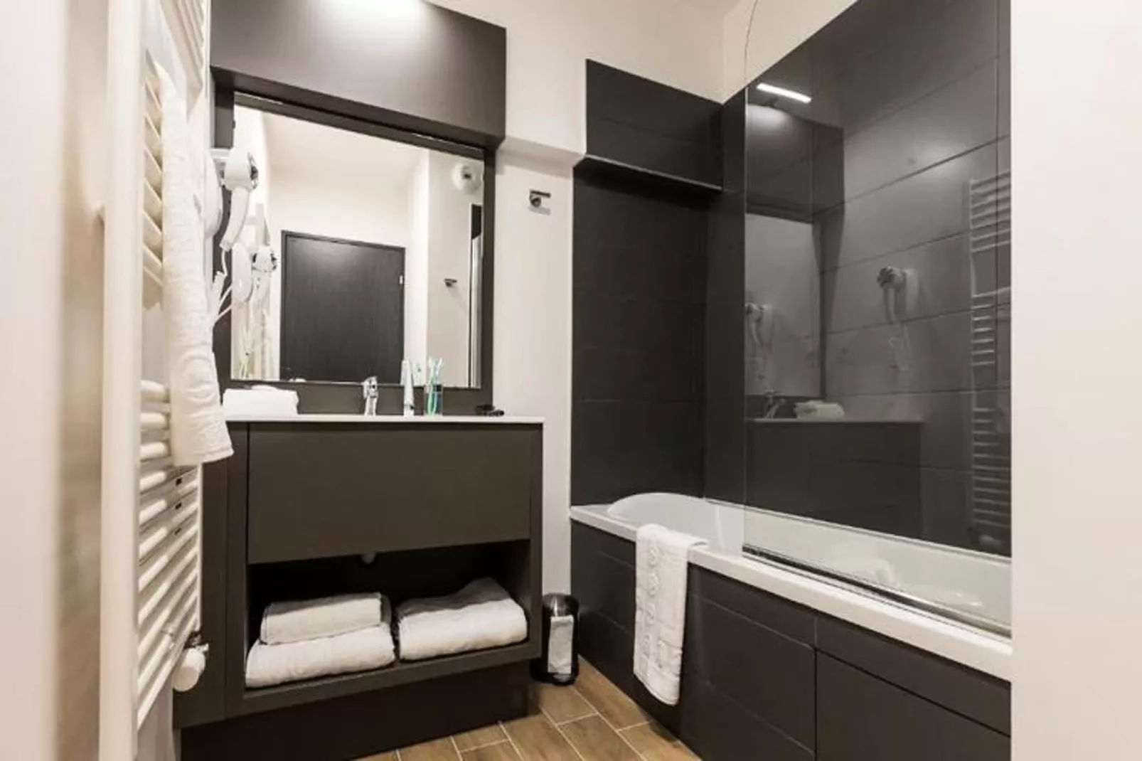 Résidence Prestige Odalys Isatis****-Badezimmer