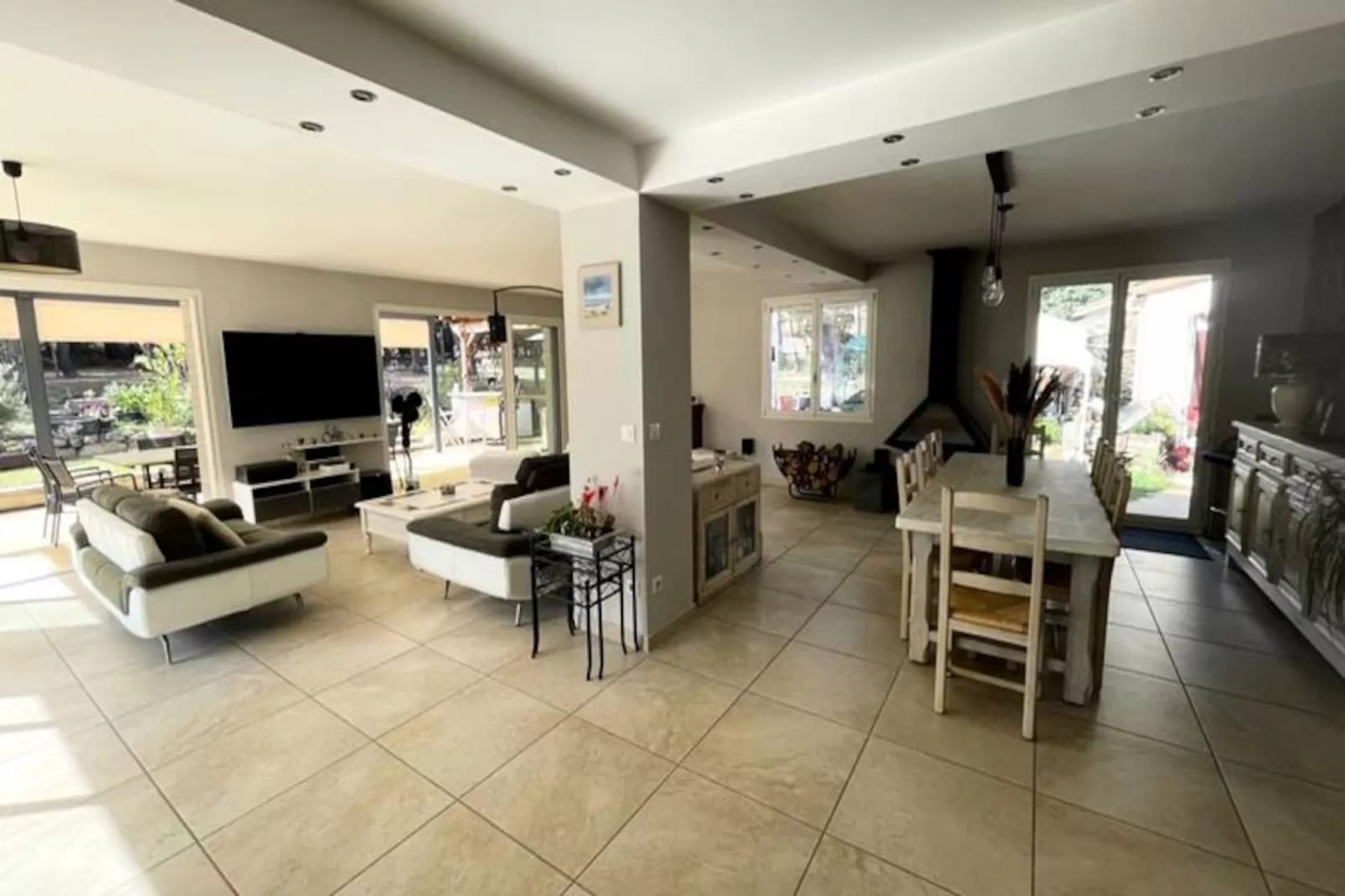 Villa Des Pins, Belle Maison Familiale, Proche Aix En Provence, 8 Personnes-Image-tags.