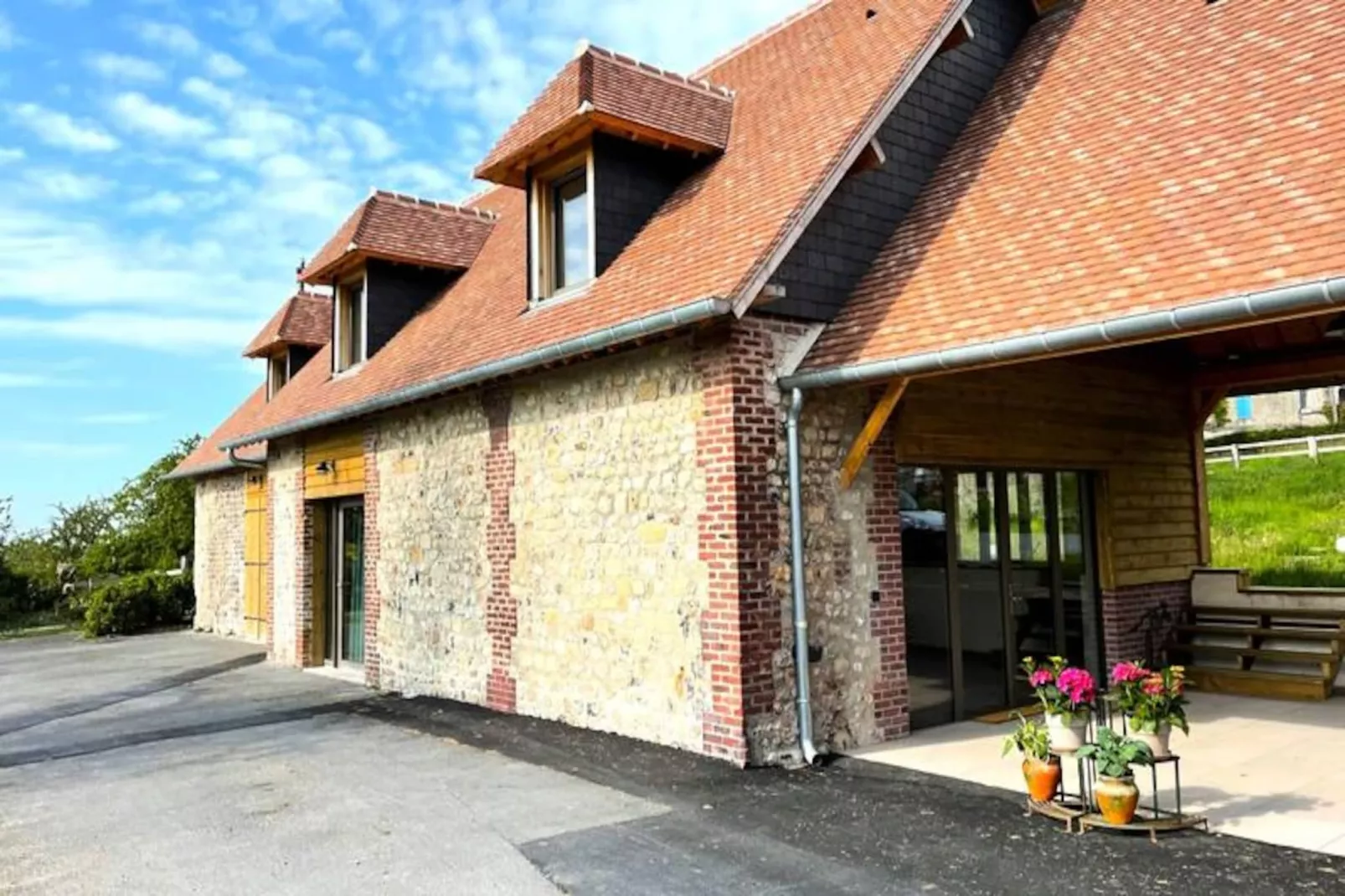 🍎 La Tourterelle - Domaine D'apreval - Campagne-Image-tags.