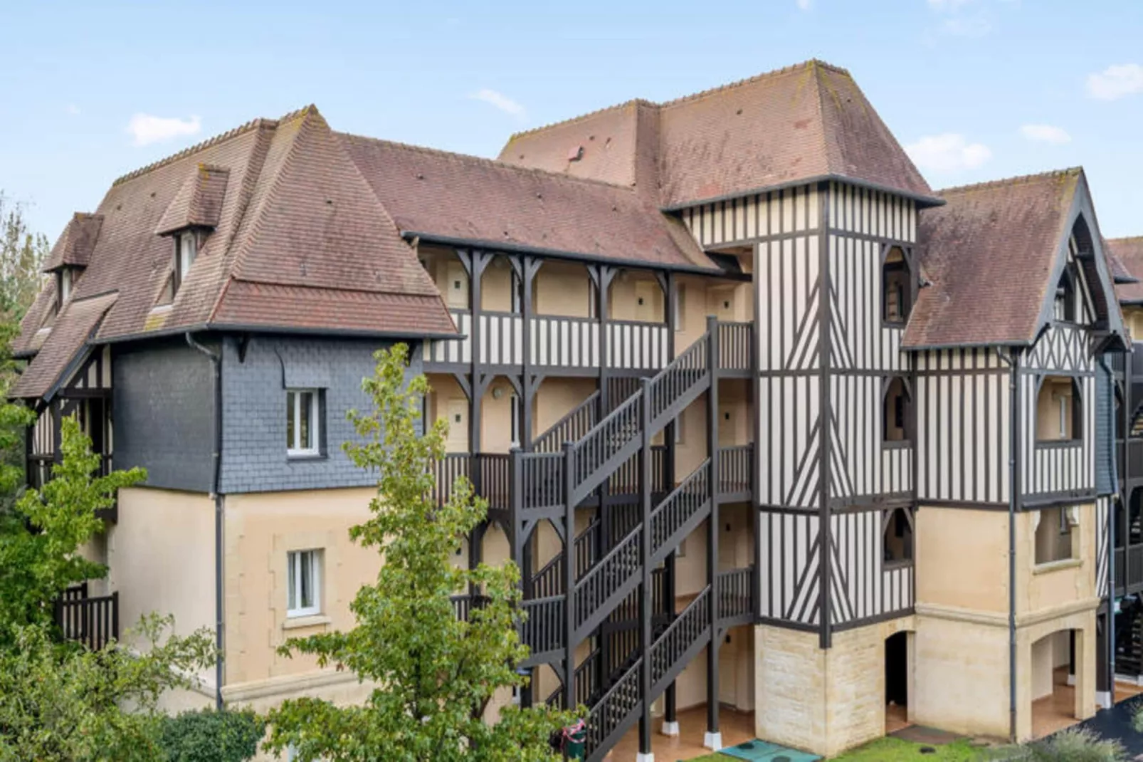 La Résidence du Golf - maeva Home-Exterior in summer