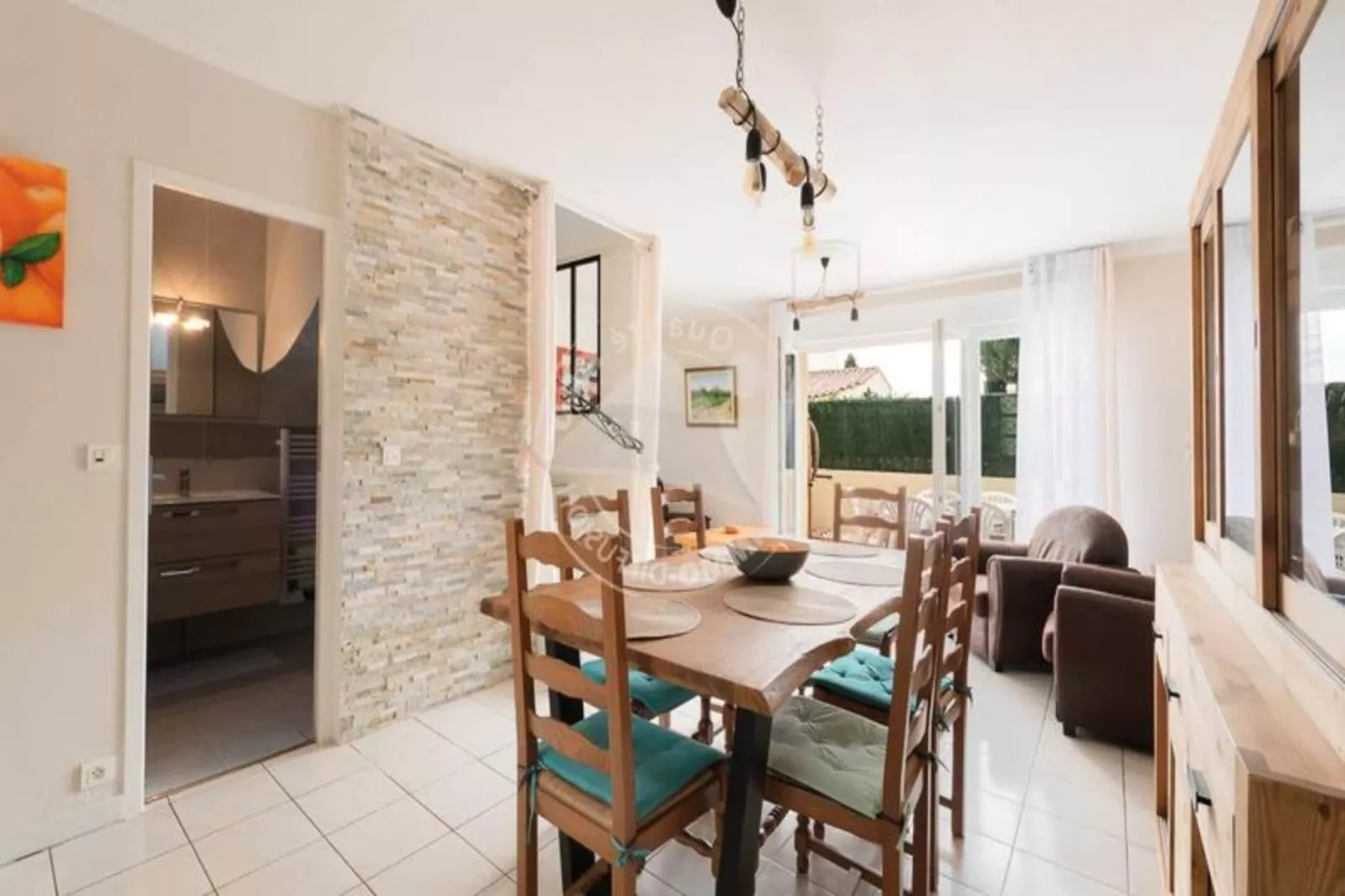 Résidence Impasse Des Lucines-Salle à manger