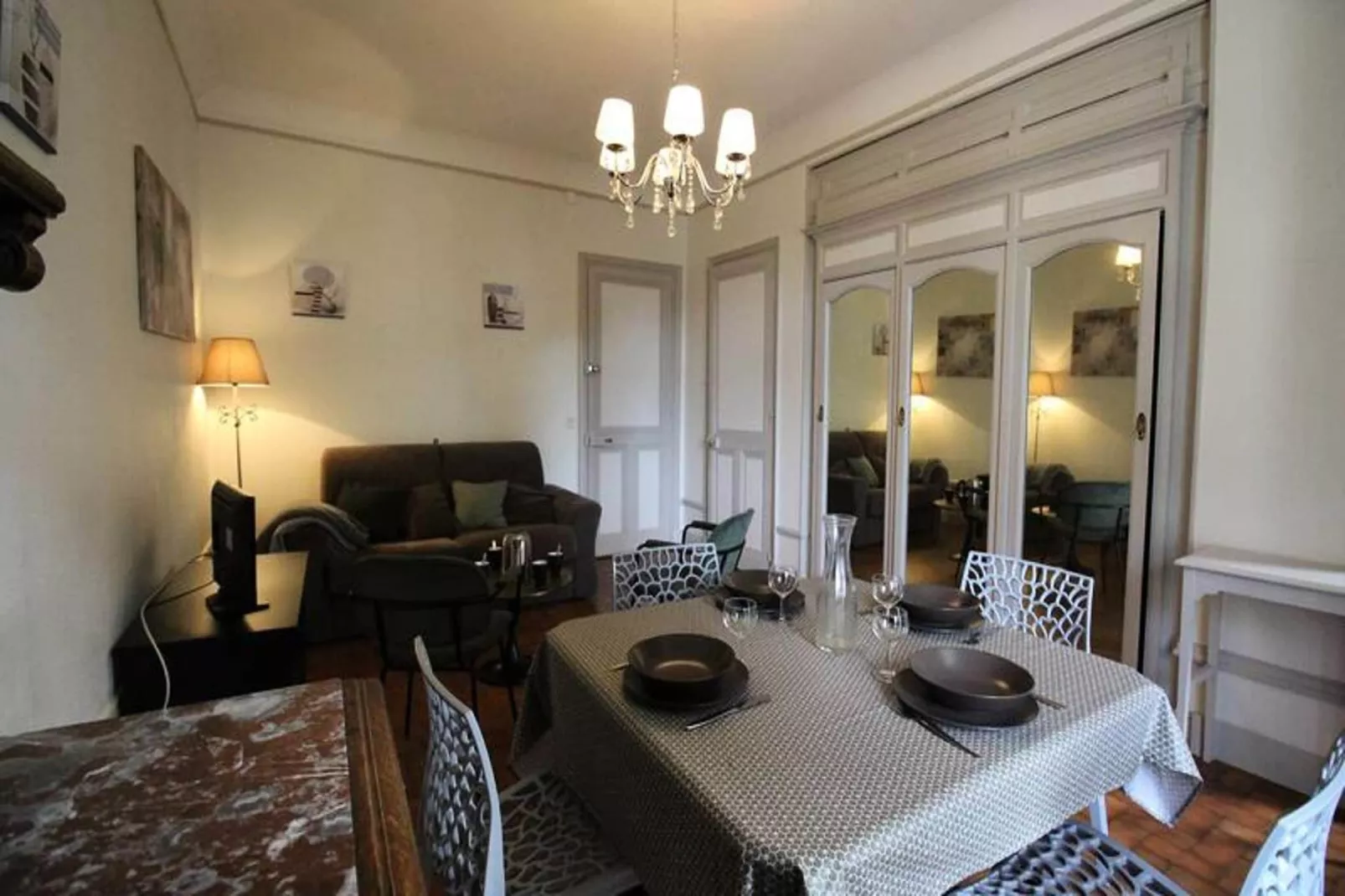 Résidence Pyrenees Palace-Dining room