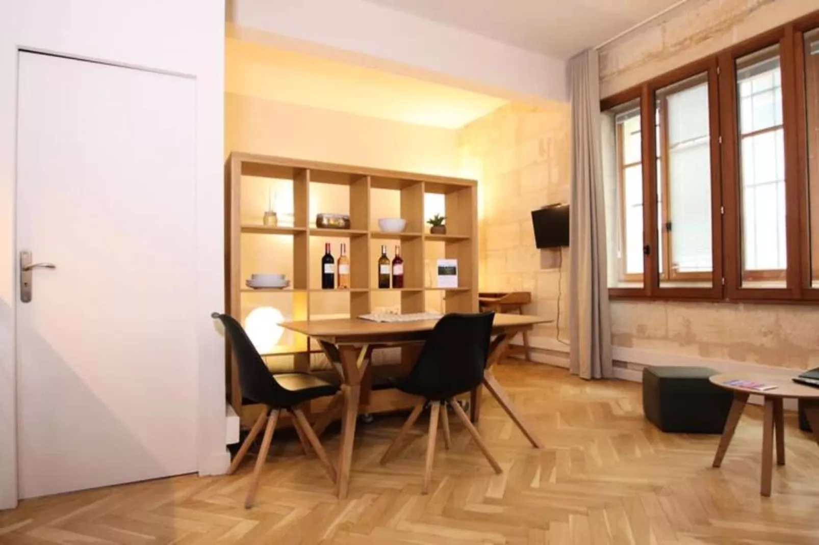 Superbe Appartement Typiquement Bordelais En Hypercentre Pour *4 Personnes*-Extérieur été