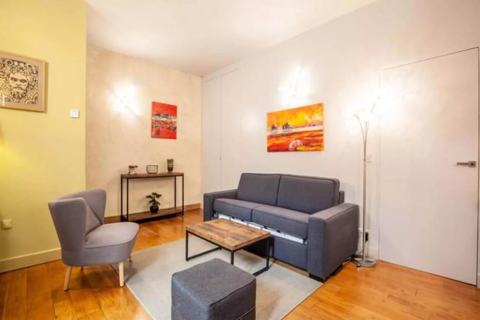 Superbe Appartement &agrave; La Belle Pierre Pour 4 Dans La Rue Des Antiquaires-Exterior in summer