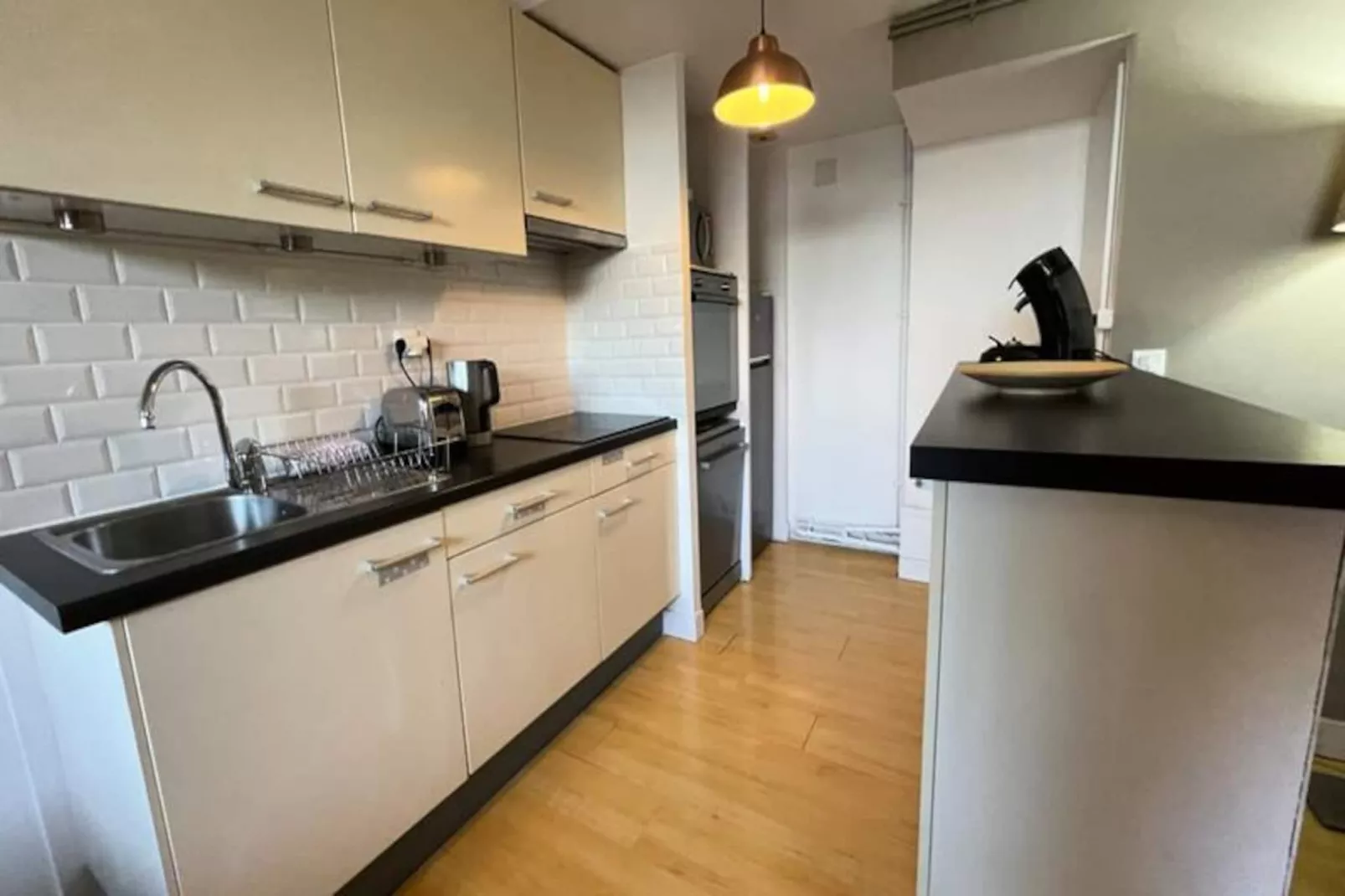 Superbe Appartement Joliment D&eacute;cor&eacute; Pour 4 P Sur Les Quais De Bordeaux-Image-tags.