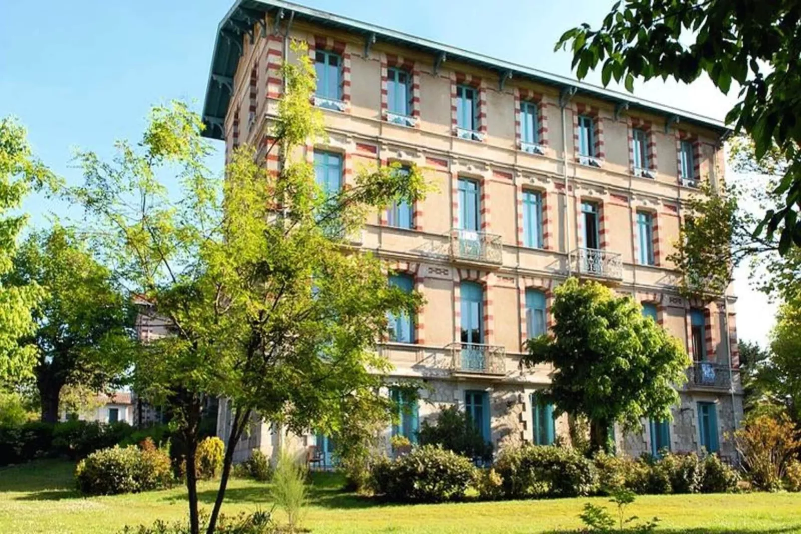 Résidence Villa Régina - Vacances Bleues-Außenbereich Sommer