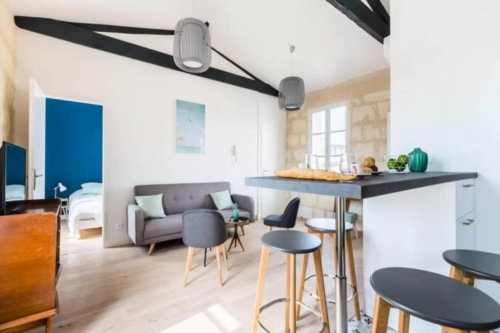 Superbe Appartement En Plein C&oelig;ur Des Chartrons-Living room