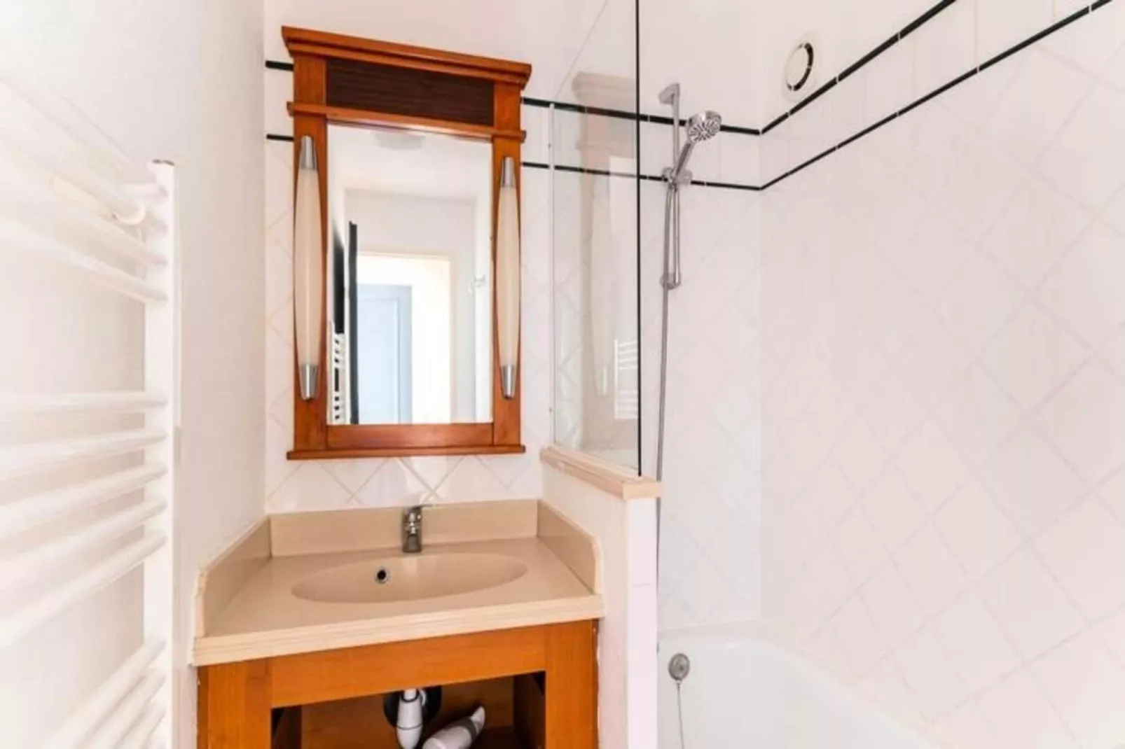 Les Appartements de Lacanau les Pins - maeva Home-Exterior in summer