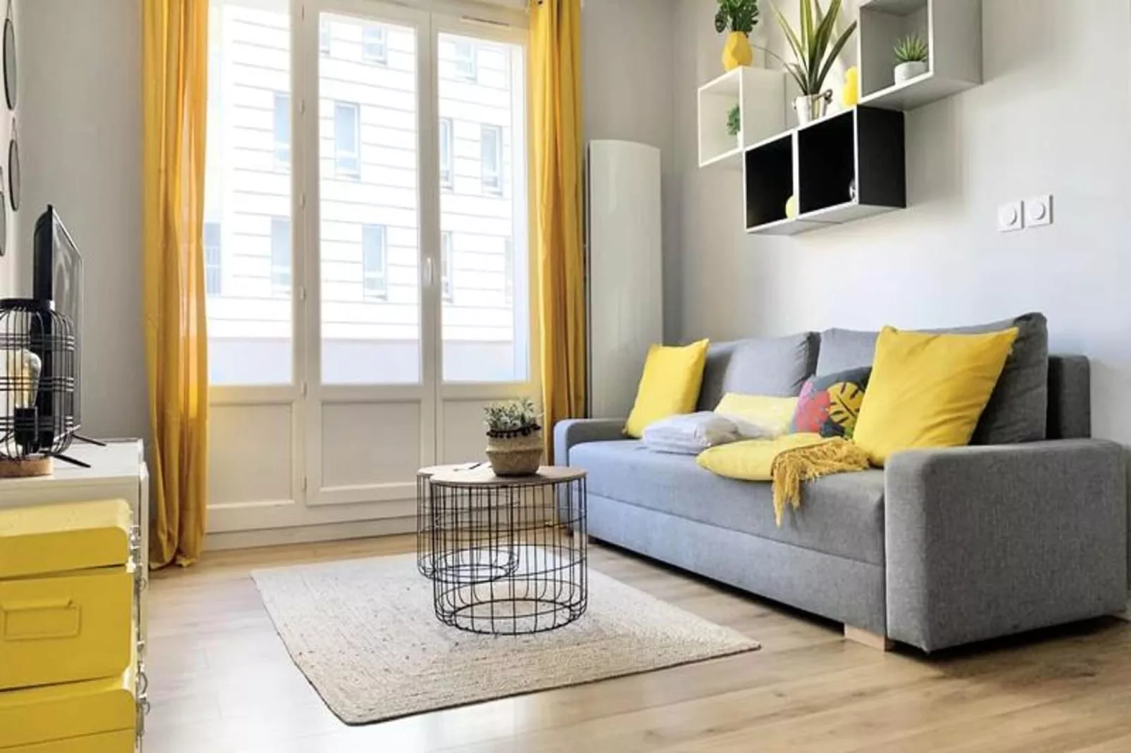 | Hello Sunshine ☀️| T3 6 Couchages| Caserne De Bonne-Wohnzimmer