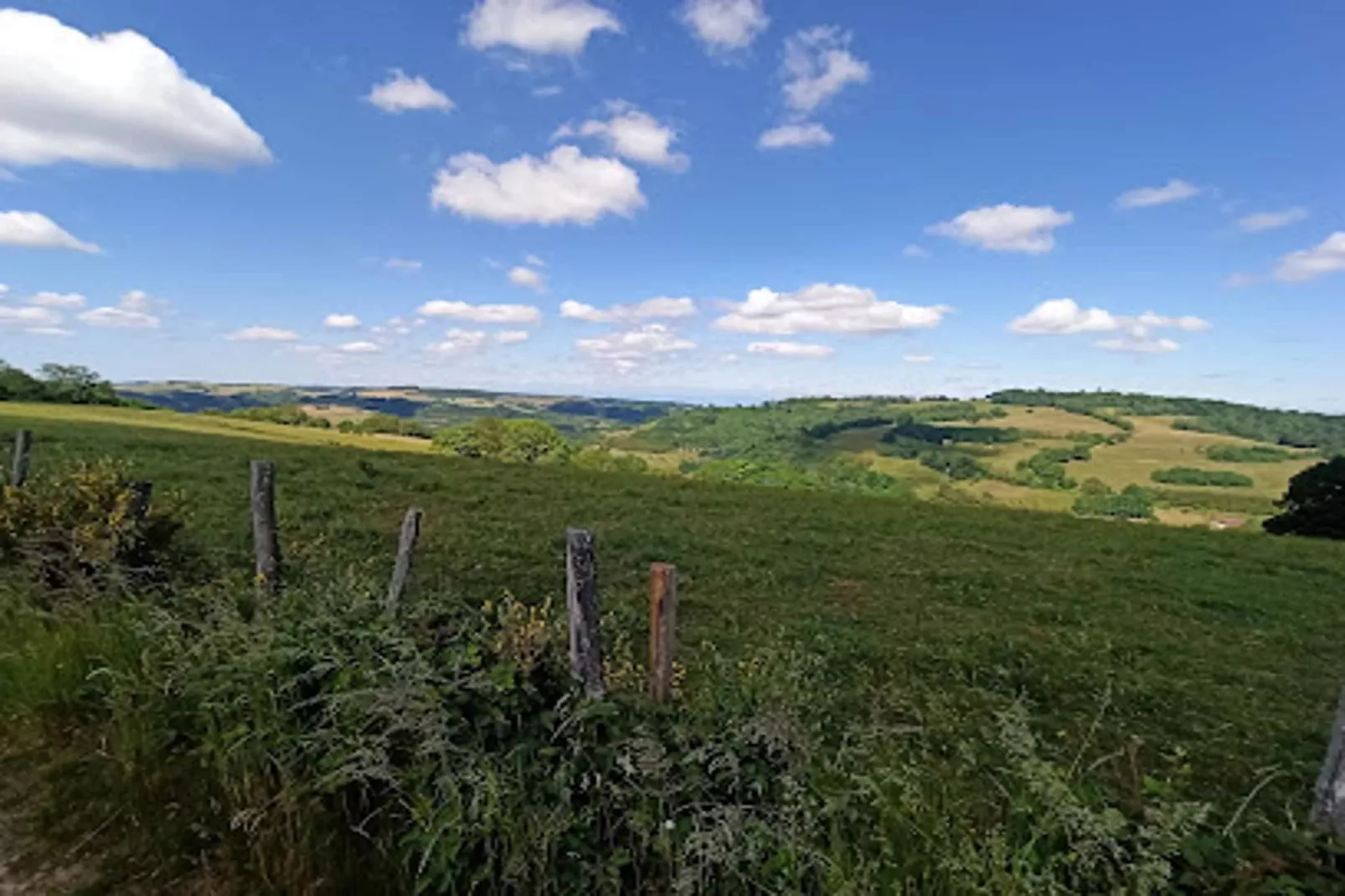 | Le Spacieux De La Gare ♟| Grand T4 Tout &eacute;quip&eacute; |gare De Grenoble-Jardins en été