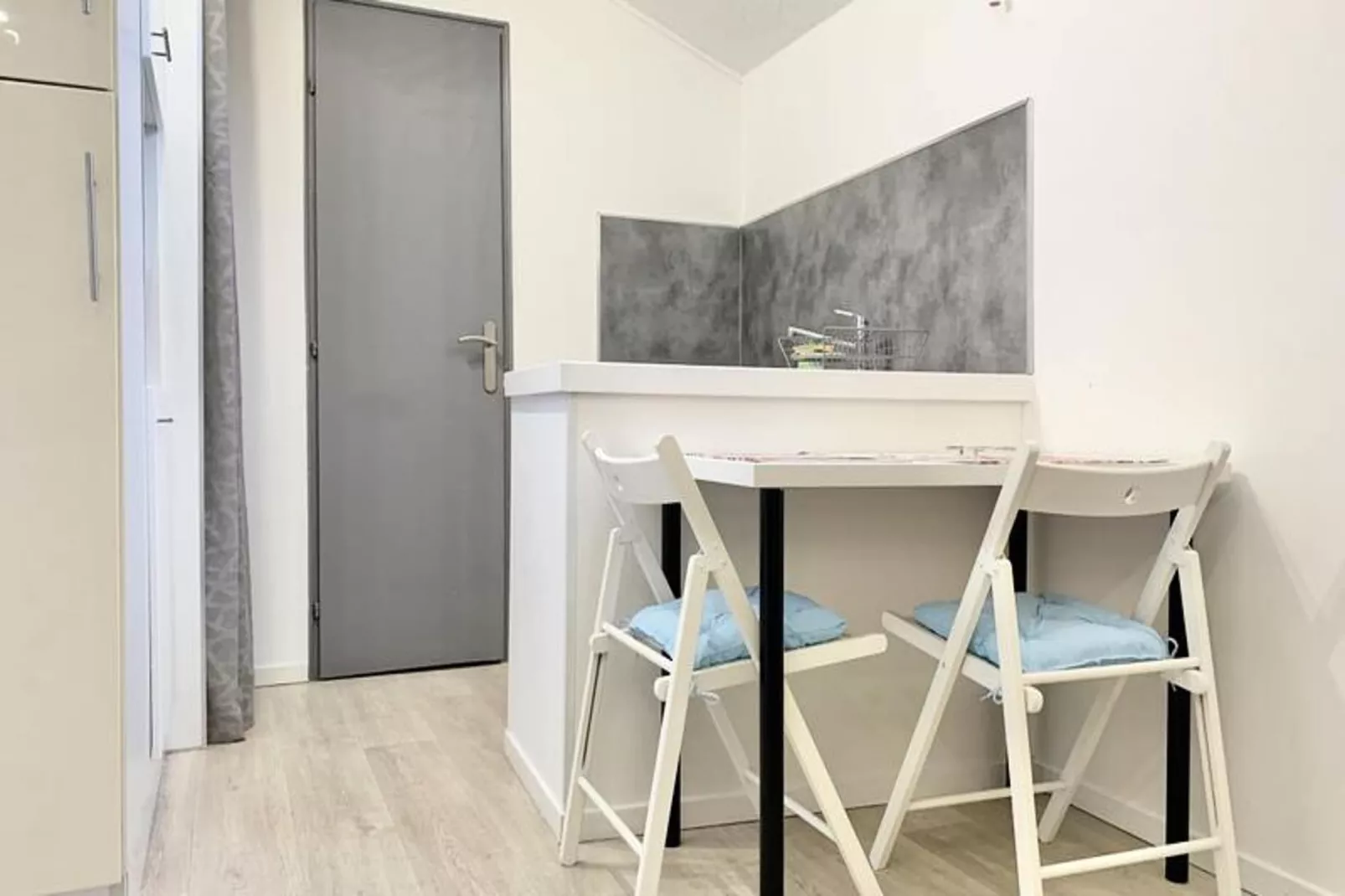 Le C&oelig;ur De Grenoble | Hyper-centre | Id&eacute;al &eacute;tudiant 🤍-Wohnzimmer