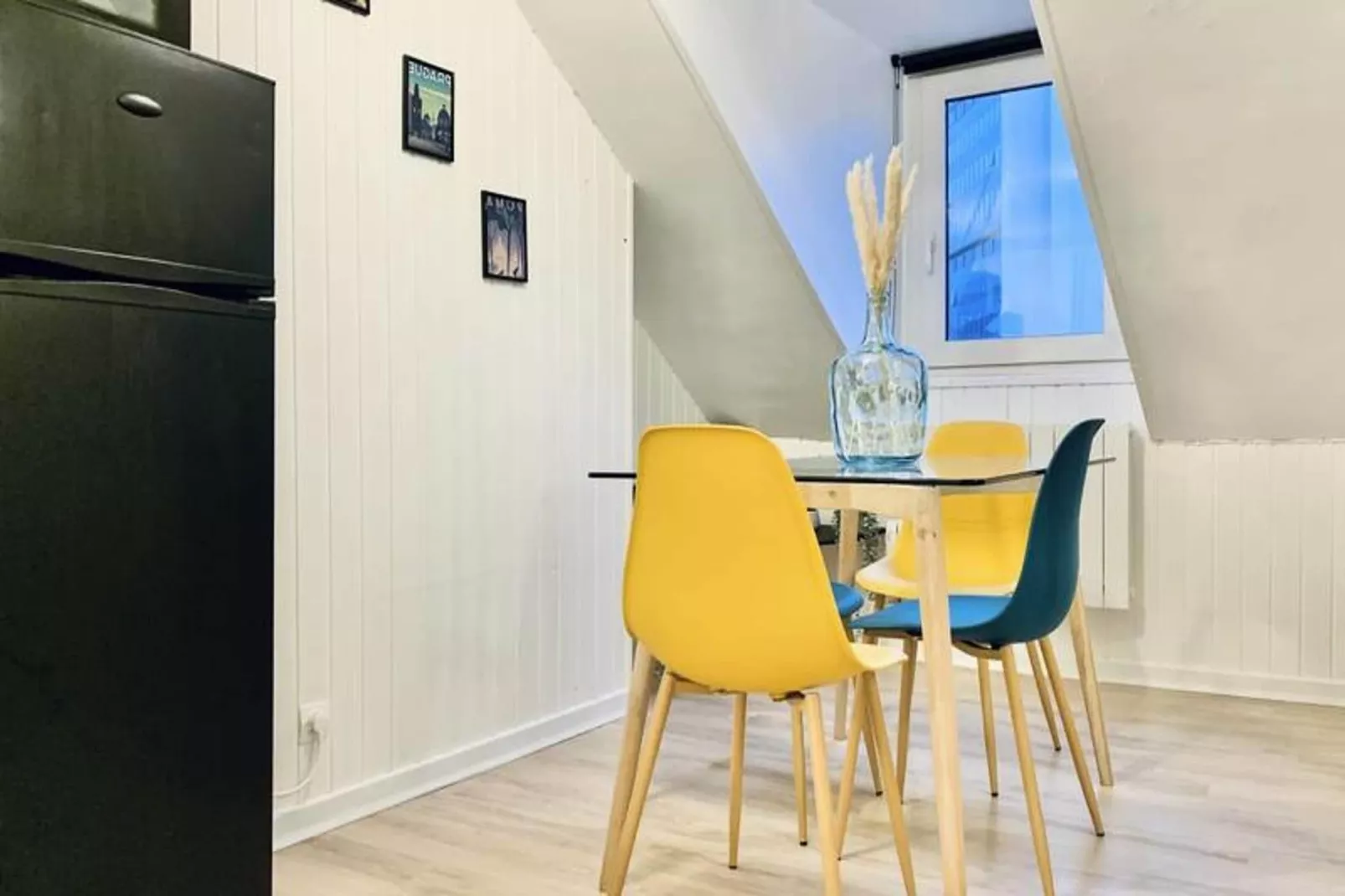 Studio Hypercentre 🌼-Dining room