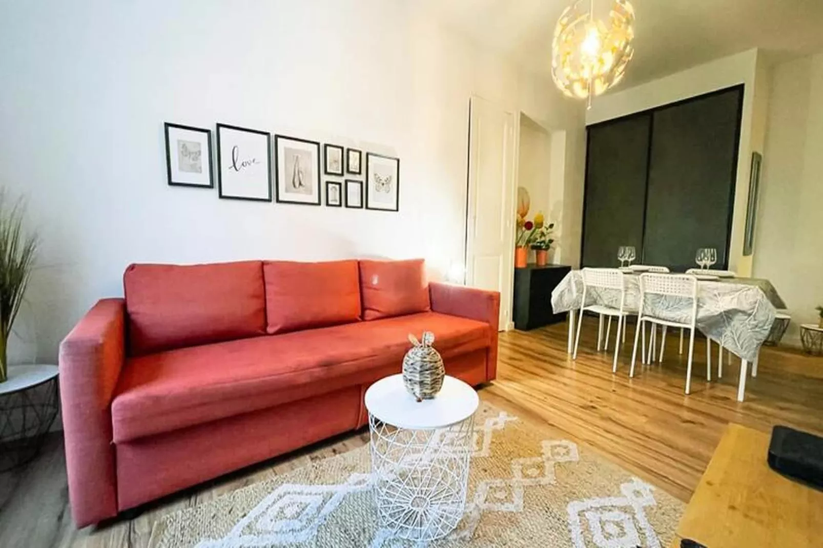 | Le Rochambeau 🎭 L'aigle | Vallier Lib&eacute;ration |-Wohnzimmer