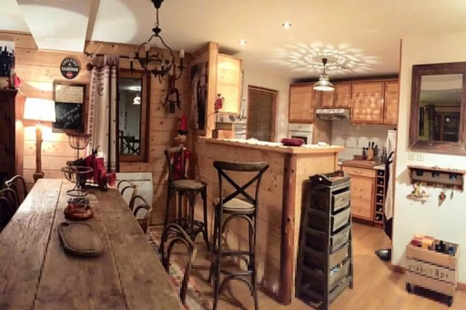 Résidence Val D'ys-Salle à manger