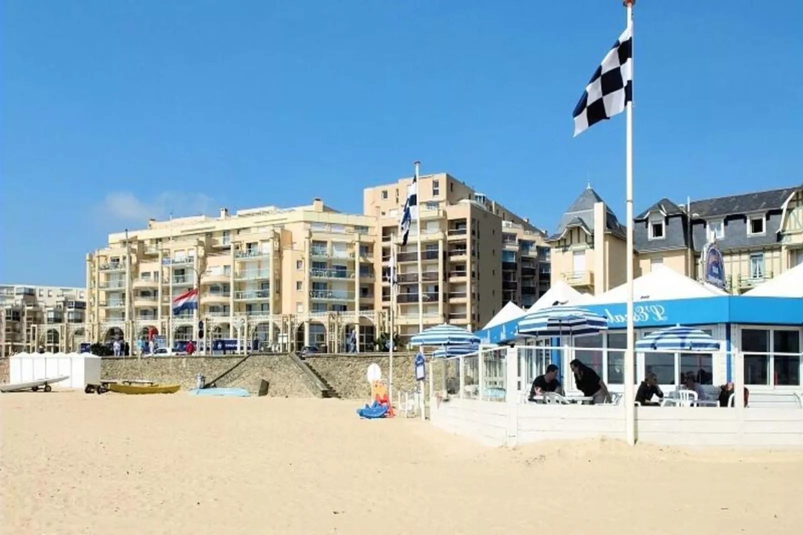 Résidence Les Océanes - maeva Home-Exterior in summer