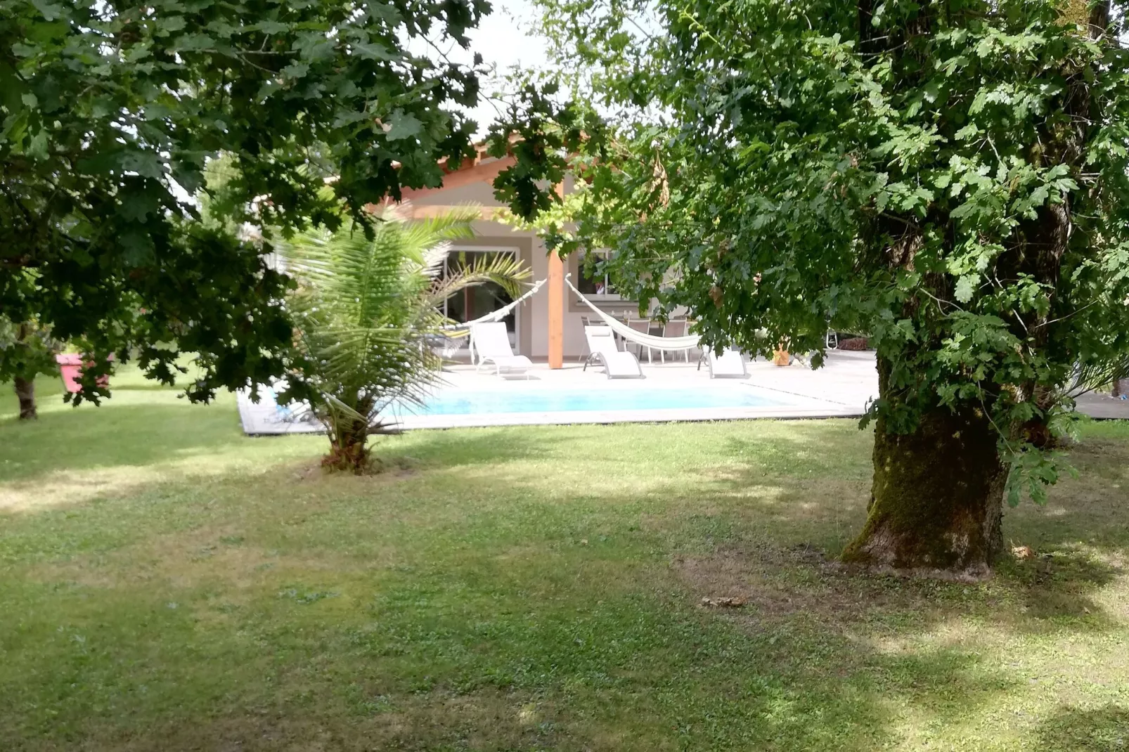 Holiday home with pool Grayan-et-l'Hôpital-Jardin d'été