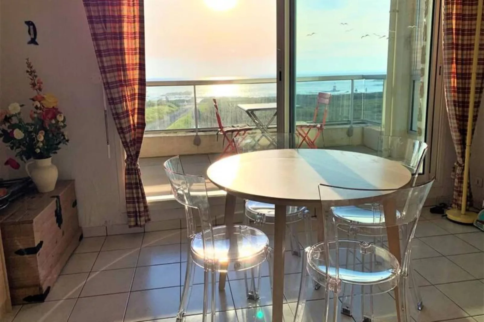 Résidence Er Palouen-Dining room