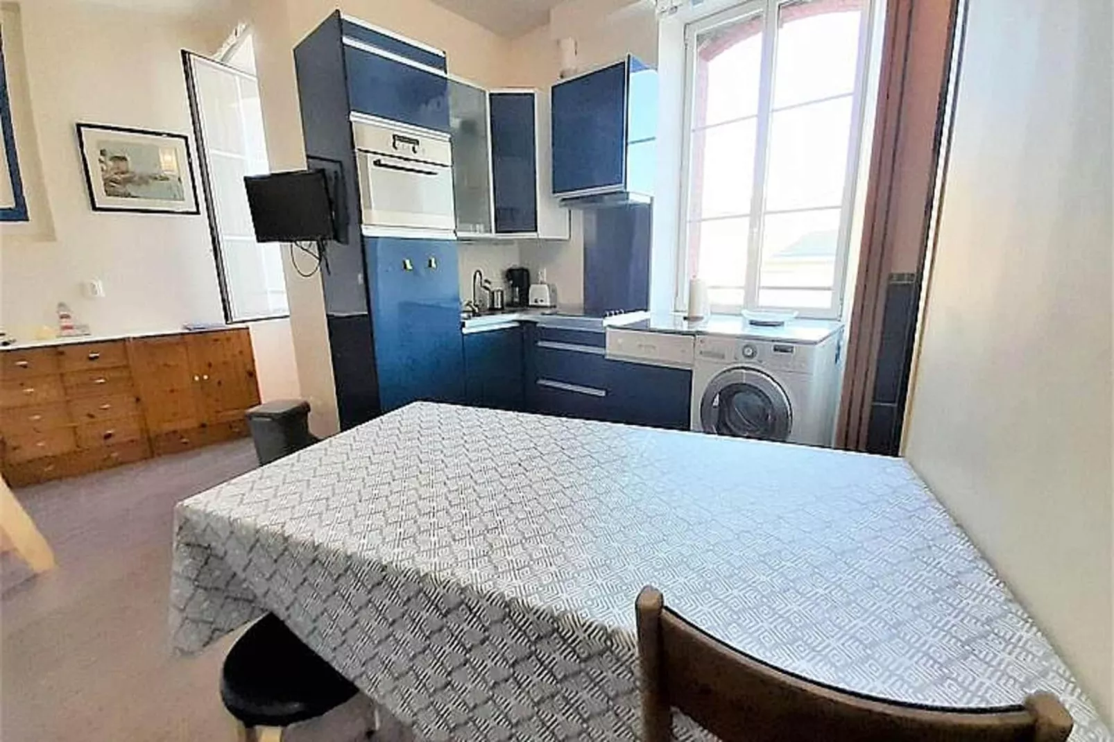 Résidence 34 Rue De Verdun-Salle à manger