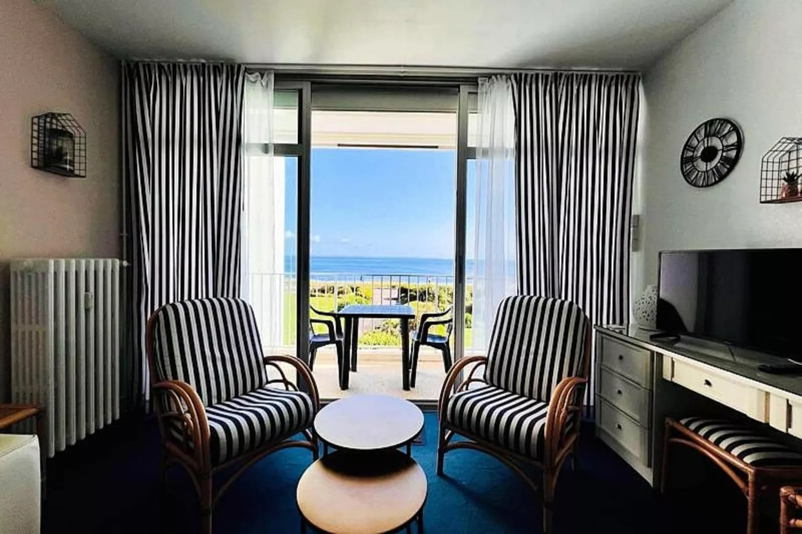 Résidence Les 3 Iles-Living room