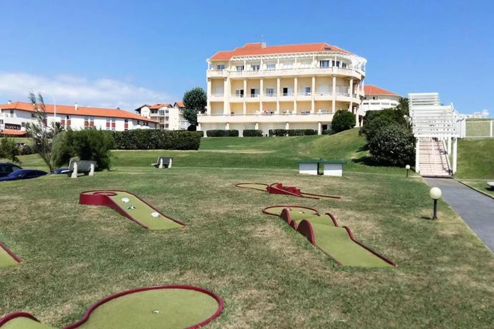 Résidence Mer & Golf Eugénie****-Außenbereich Sommer