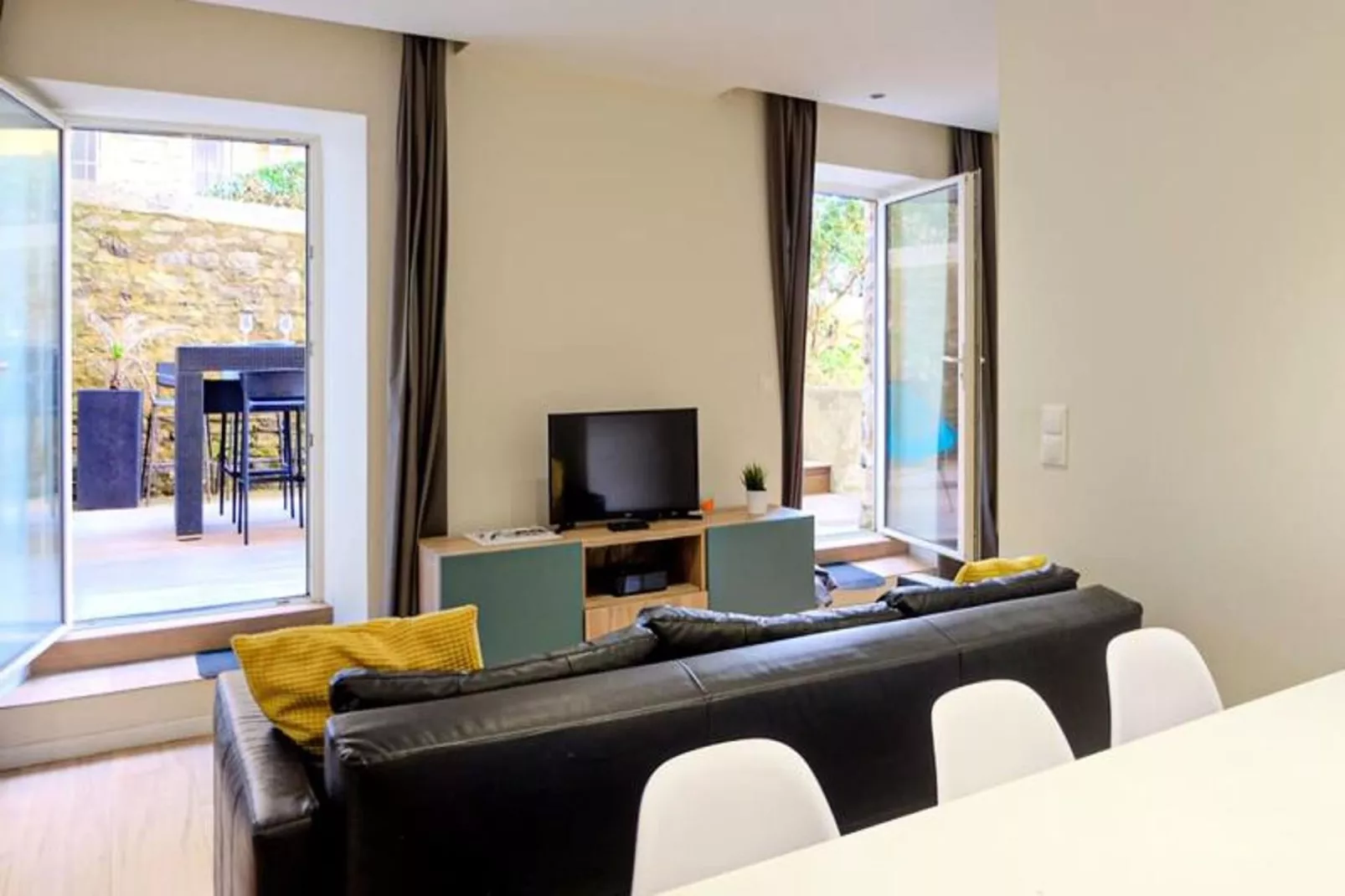 Magnifique T3 Tout Confort Avec Terrasse, Parking Et Vue Oc&eacute;an Pour 5-Living room