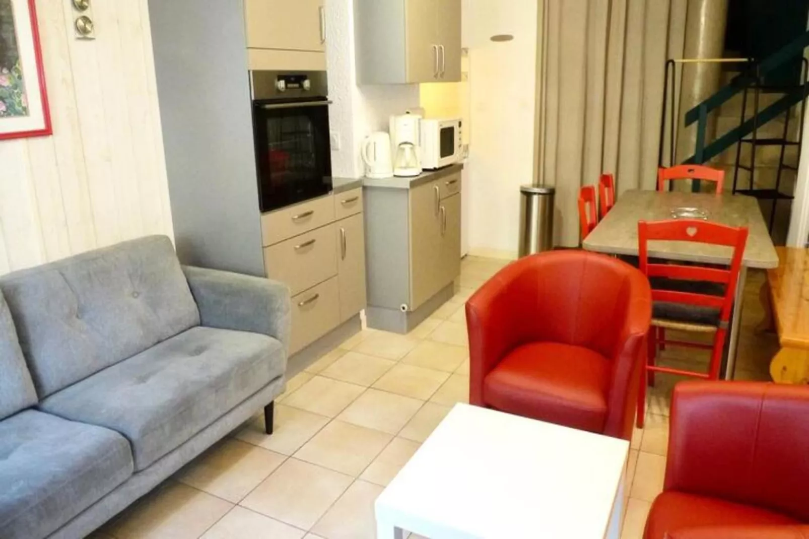 Résidence Neouvielle-Dining room