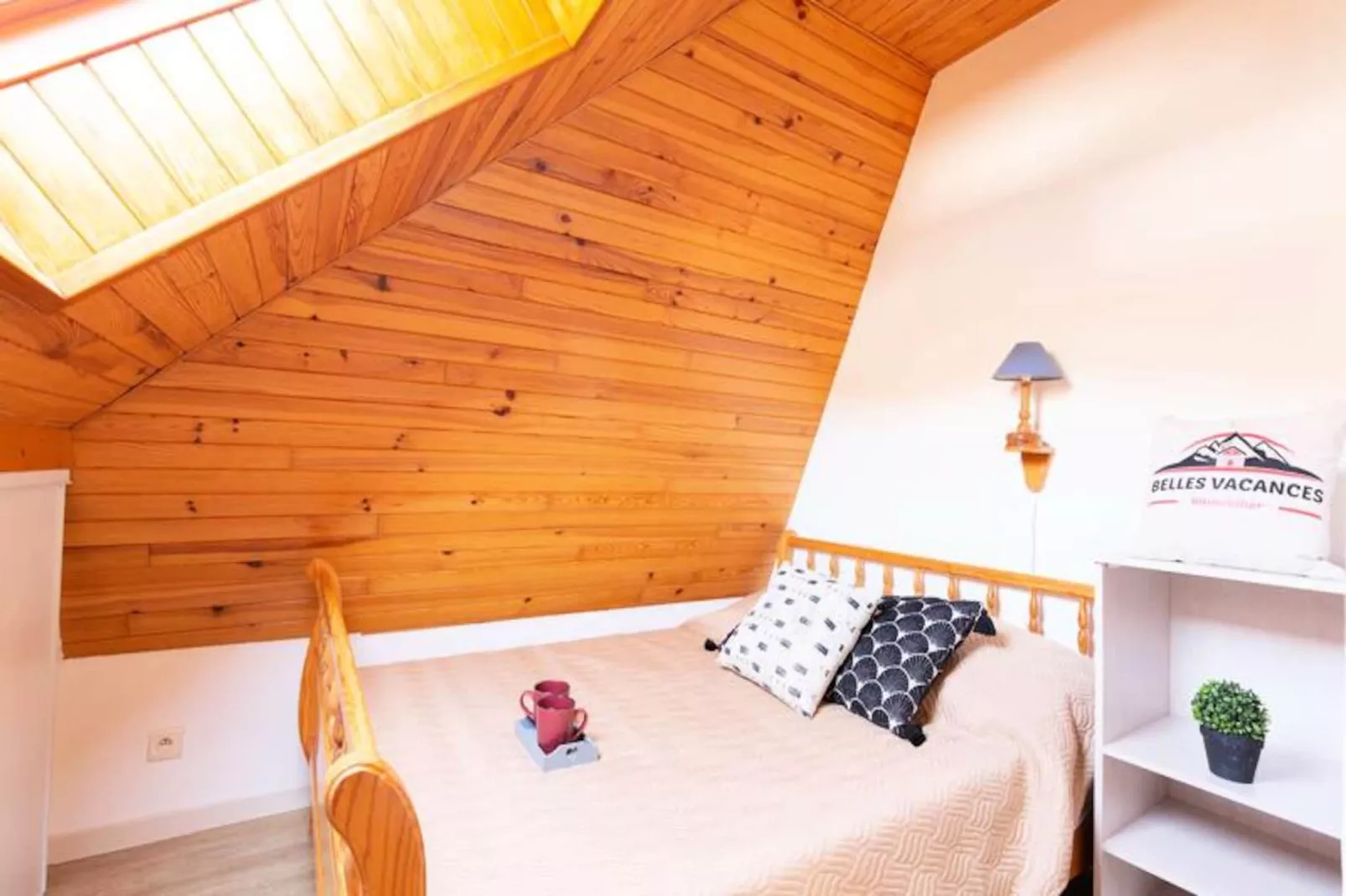 Résidence Arches Daure Bata-Image-tags.