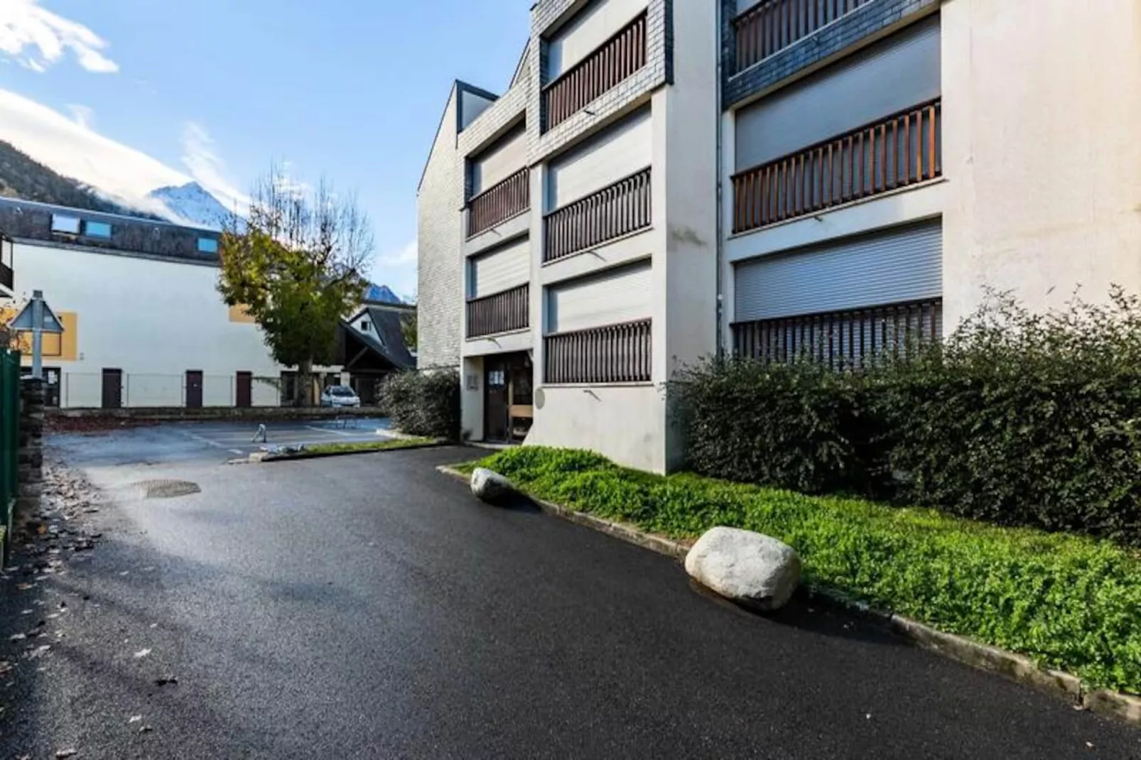 Résidence Aurette:pic Long-Image-tags.