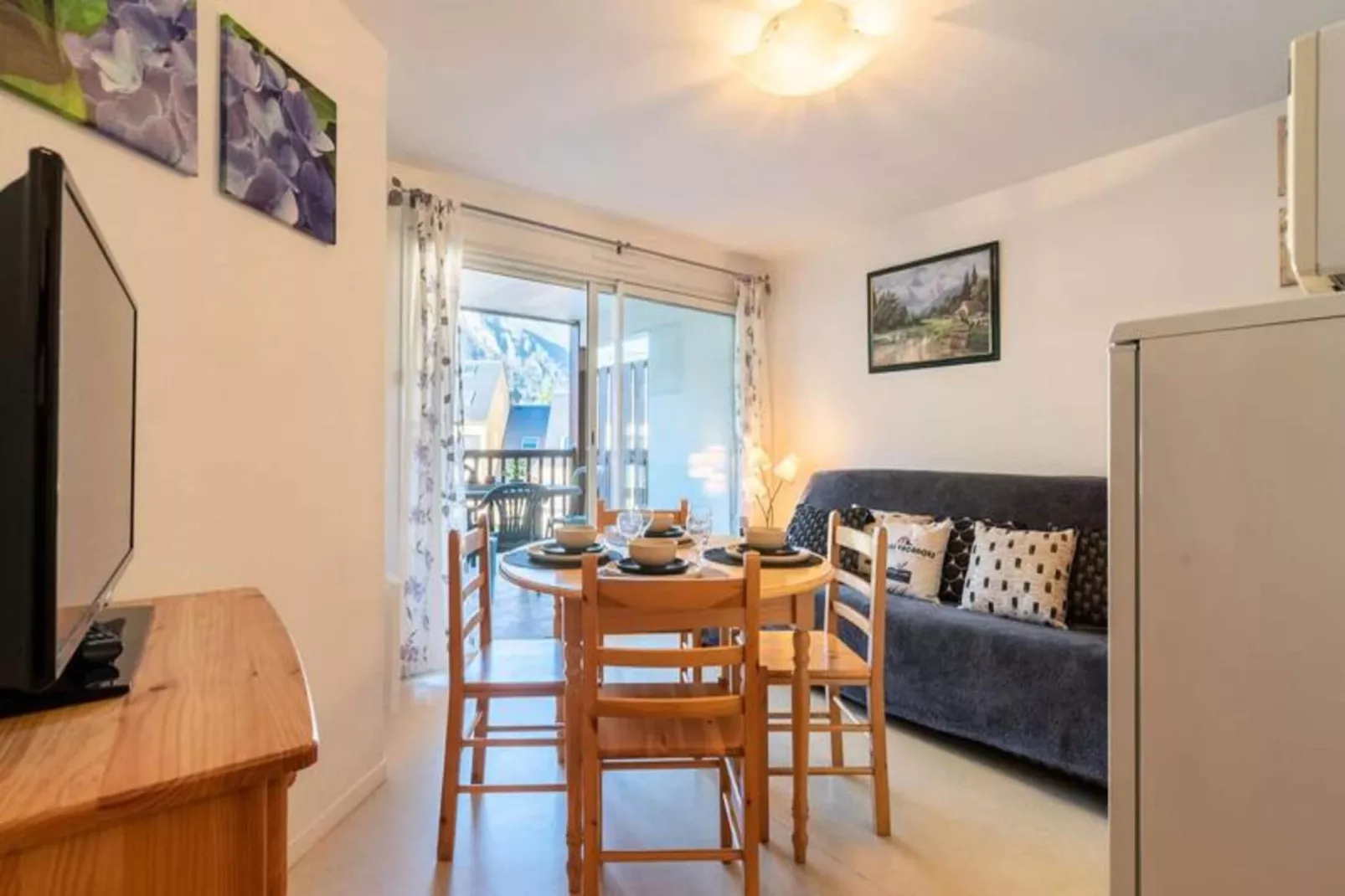 Résidence Arches D'aure B-Living room