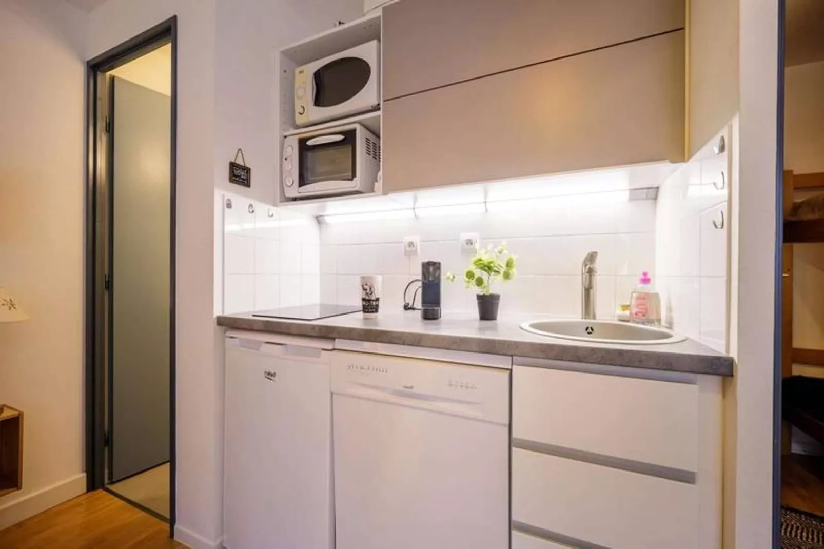 Résidence Clos Mirabelle-Kitchen