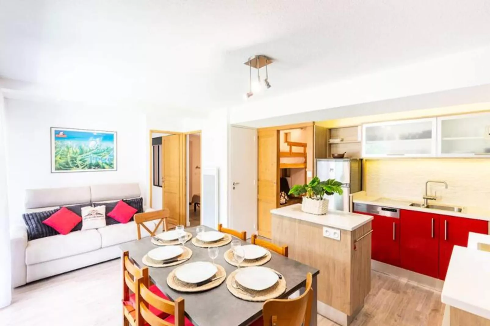 Résidence Barroude-Salle à manger