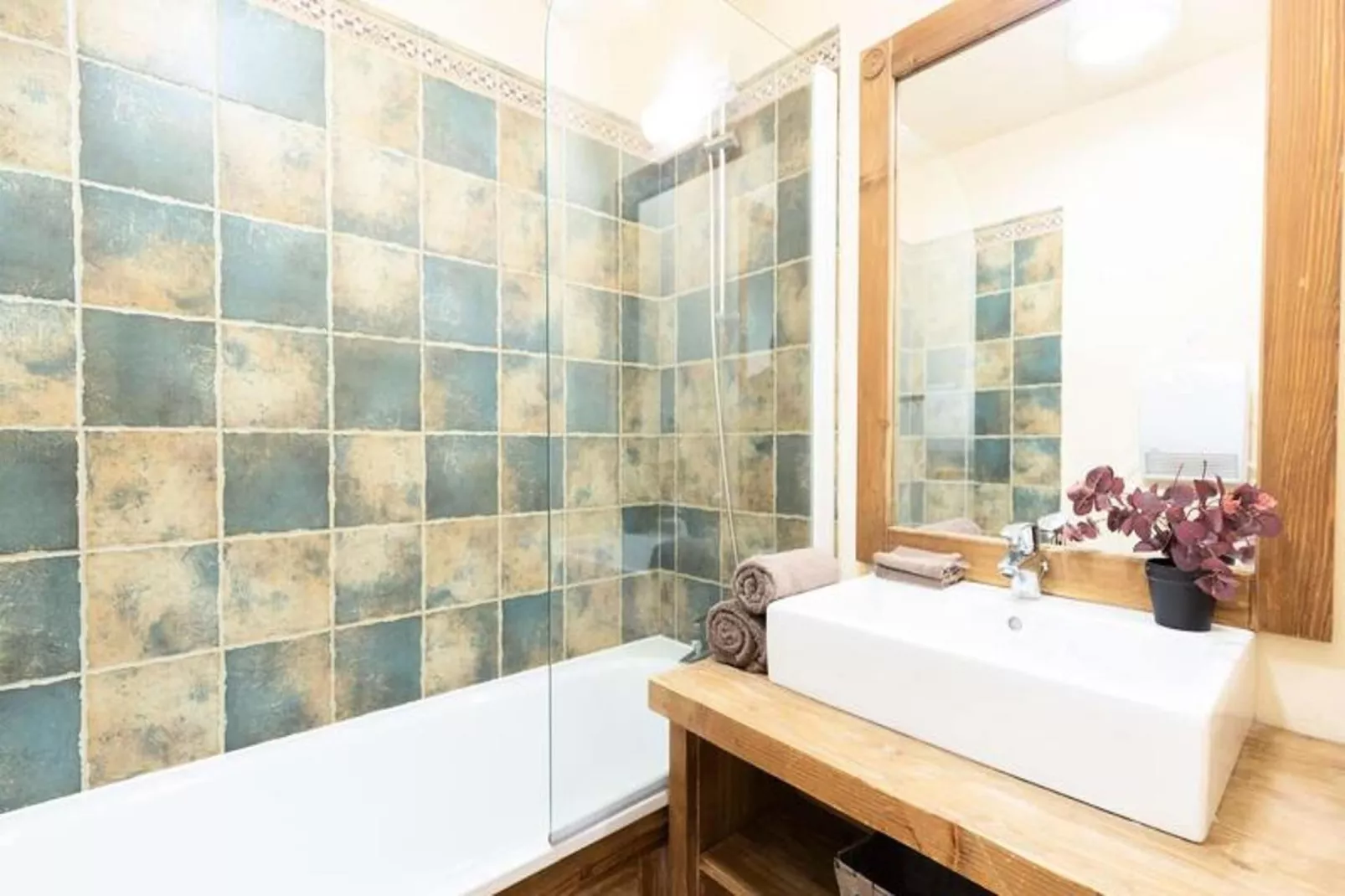 Résidence Cami Real-Bathroom