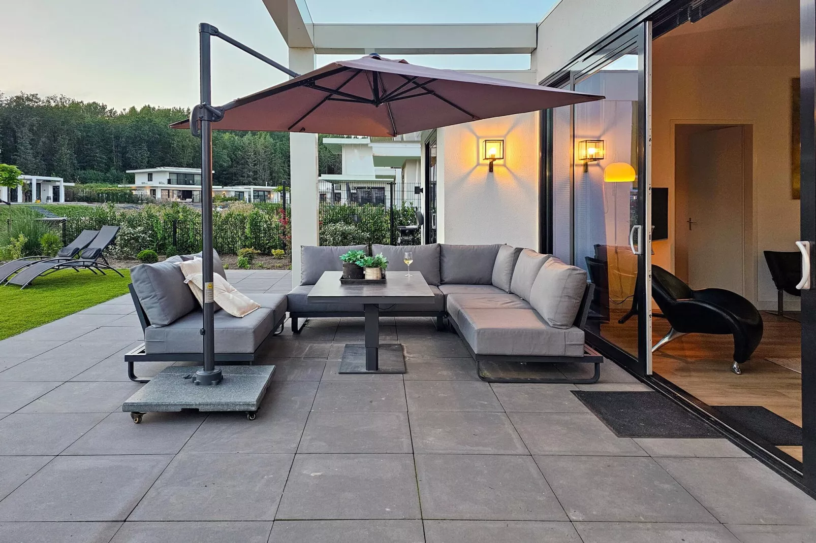 Sub Mari 577-Terrace balcony