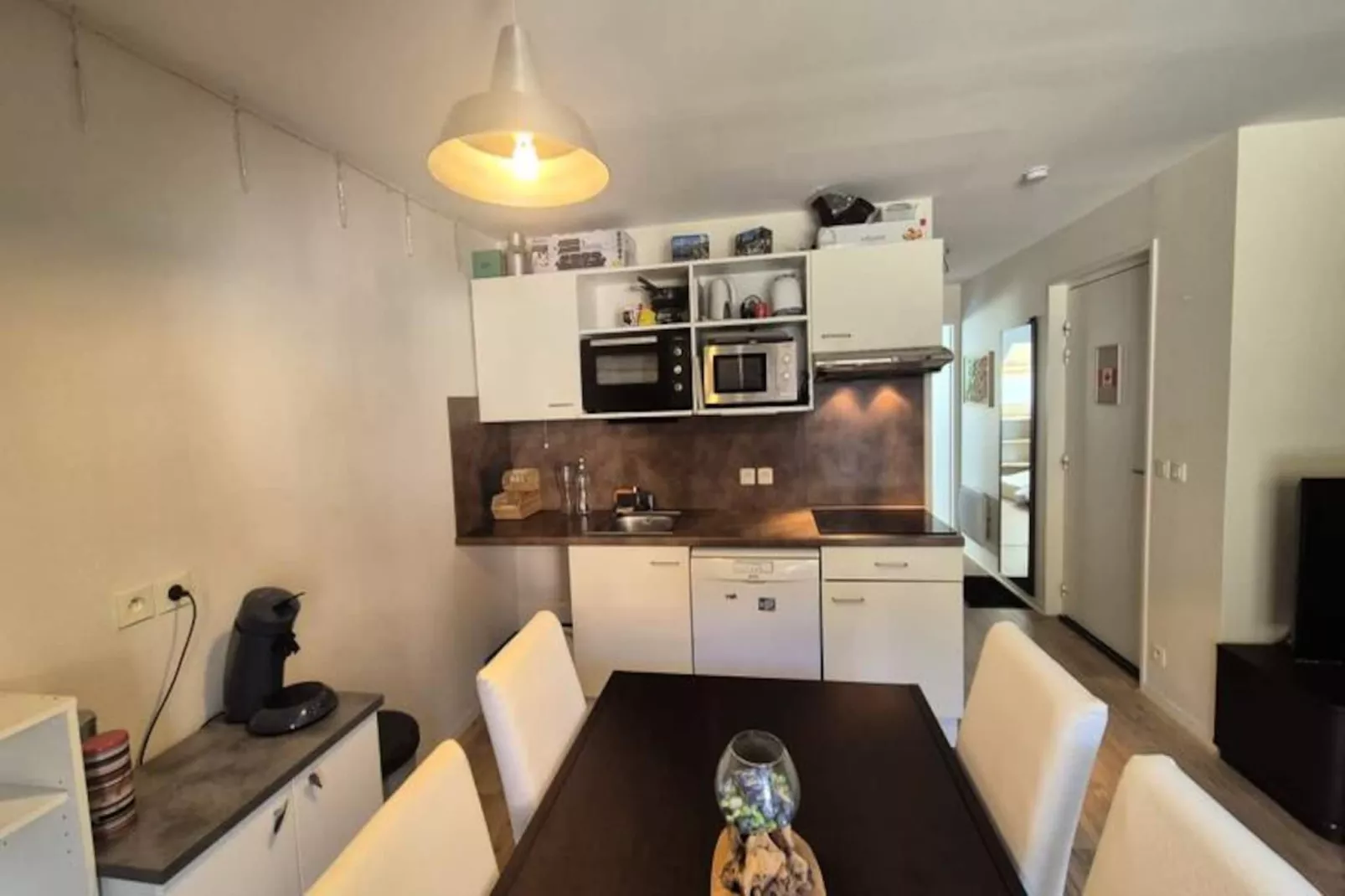 Appartement 4 Personnes Avec Acc&egrave;s Piscine-Image-tags.