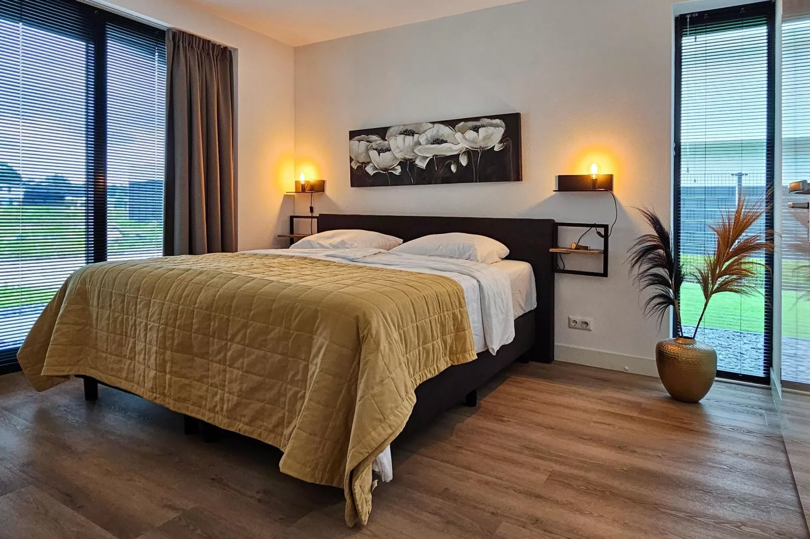 Sub Mari 577-Bedroom